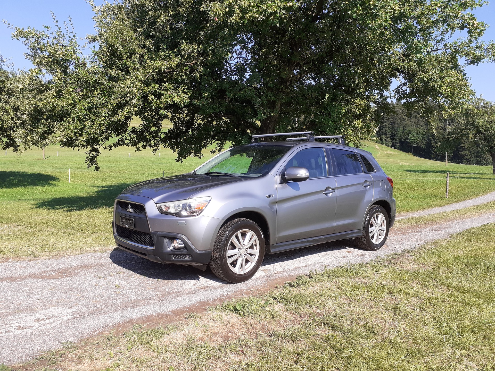 MITSUBISHI 1.8 DID Intense 4x4-image-0