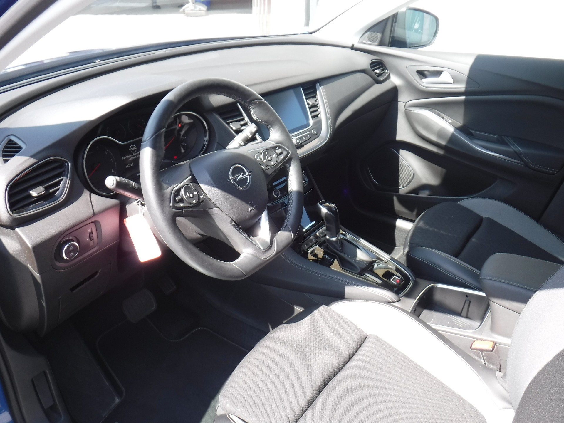 OPEL Grandland X 1.2i TP Ultimate Automatik-image-4