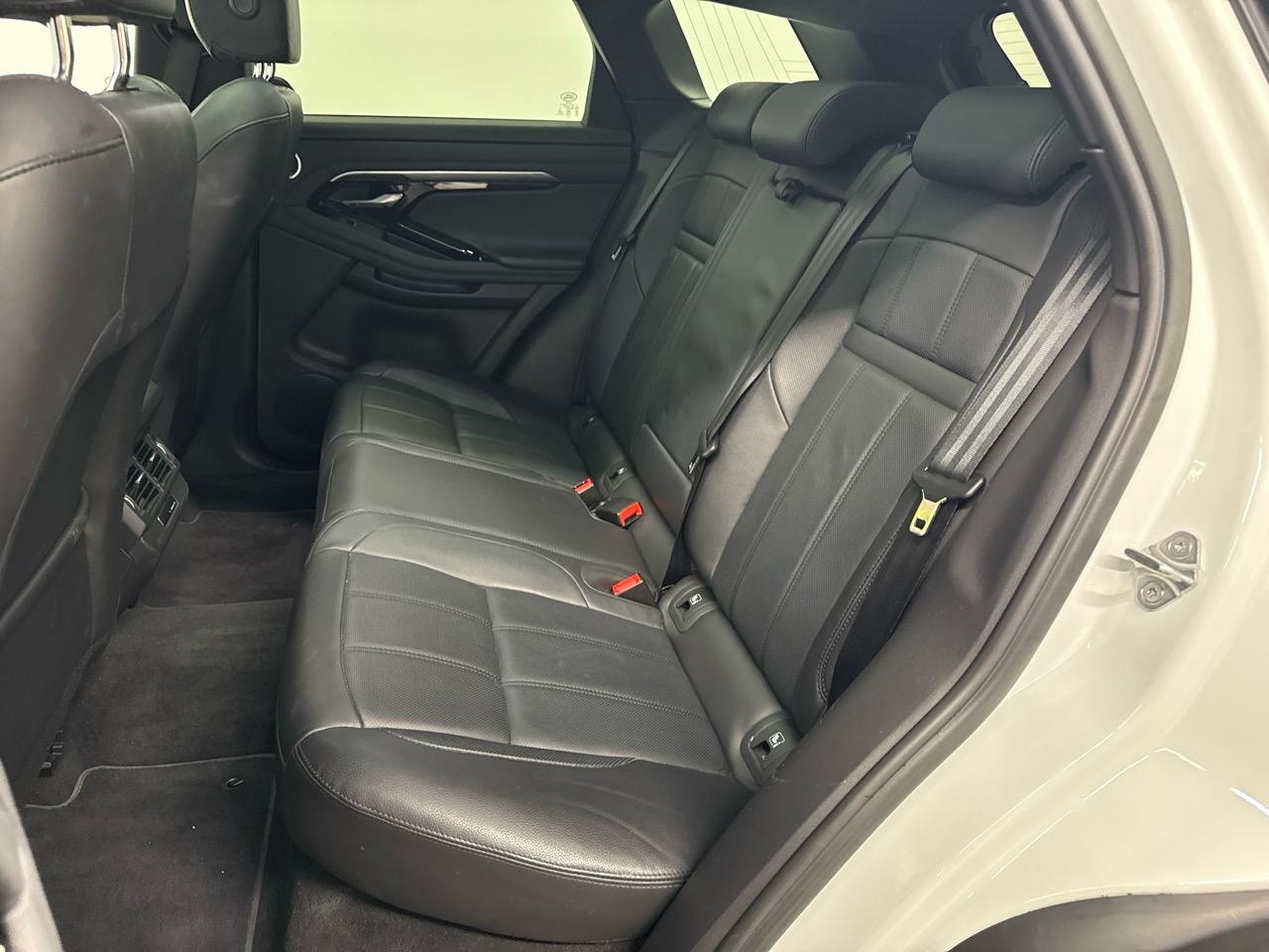 LAND ROVER Range Rover Evoque R-Dynamic P 200 SE AT9-image-10
