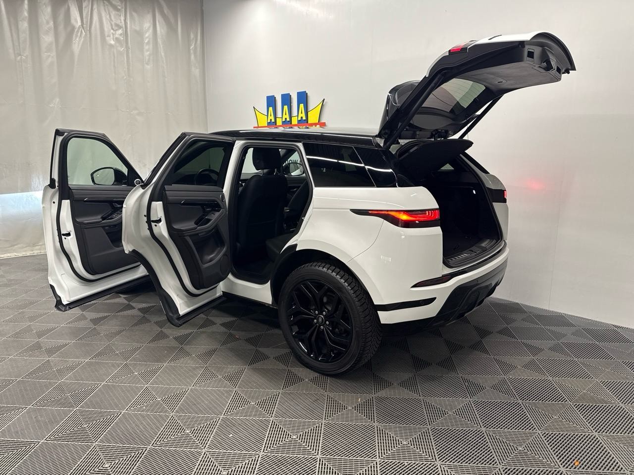 LAND ROVER Range Rover Evoque R-Dynamic P 200 SE AT9-image-12