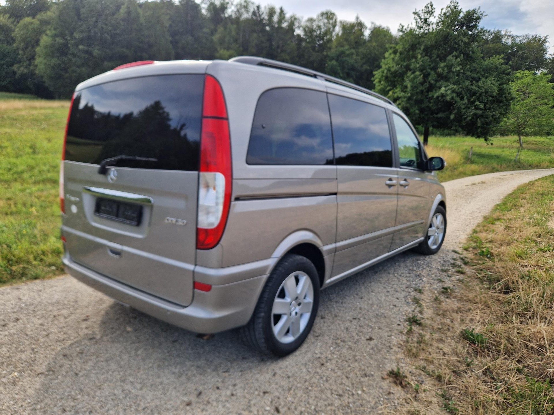 MERCEDES-BENZ 3.0 V6 CDI Ambiente kurz-image-1