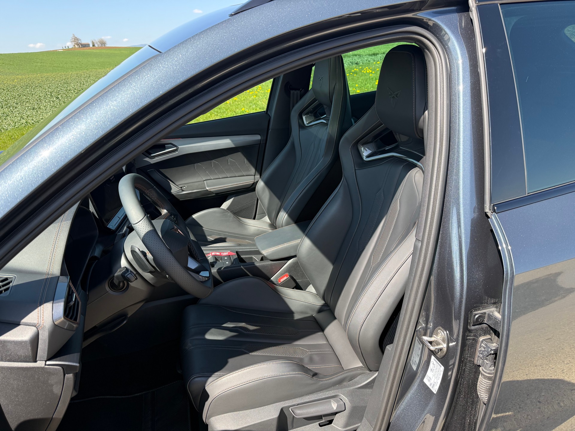 CUPRA 2.0 TSI VZ 4Drive DSG-image-2