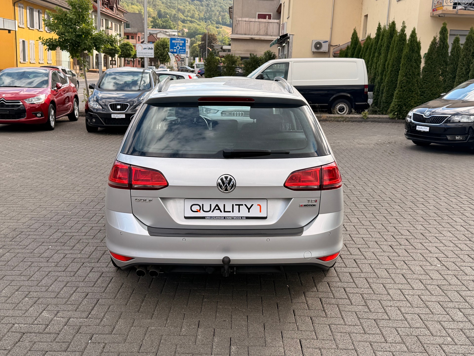 VW Golf Variant 1.6 TDI Allstar 4Motion-image-6