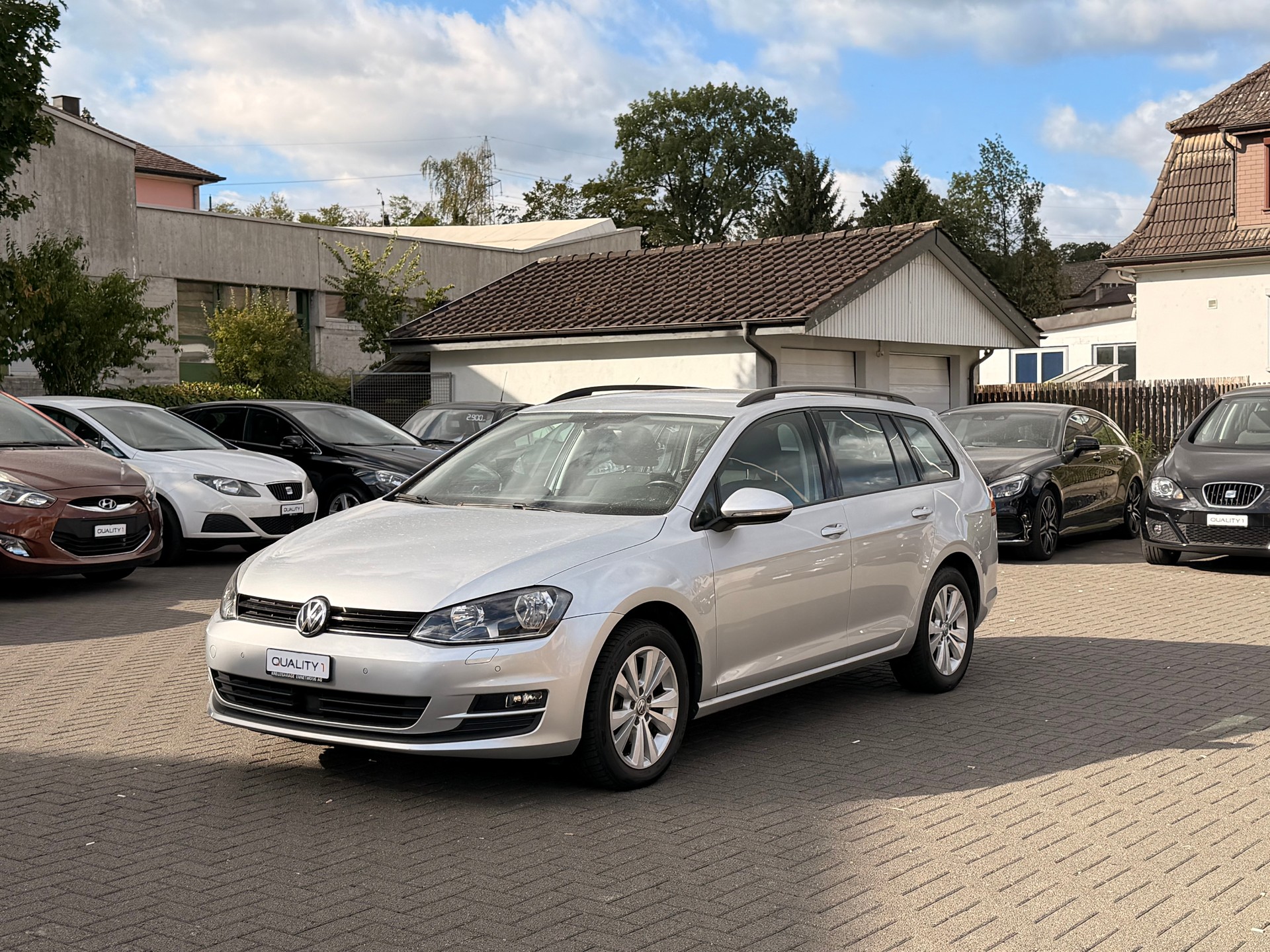 VW Golf Variant 1.6 TDI Allstar 4Motion-image-5