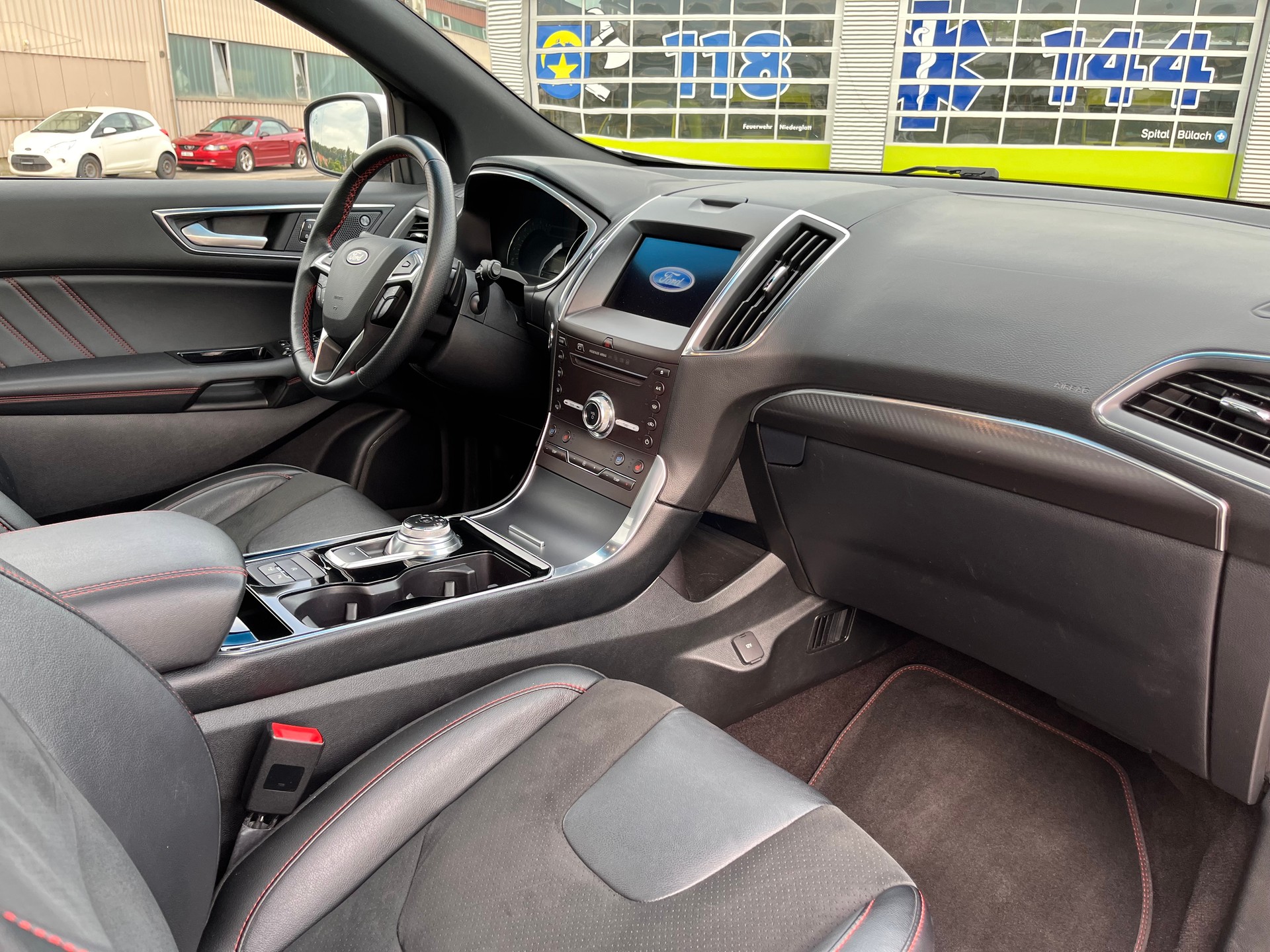 FORD Edge 2.0 EcoBlue ST-Line 4WD Automatic * WEISS METALLIC - STANDHEIZUNG - PANORAMADACH - ST-LINE *-image-15