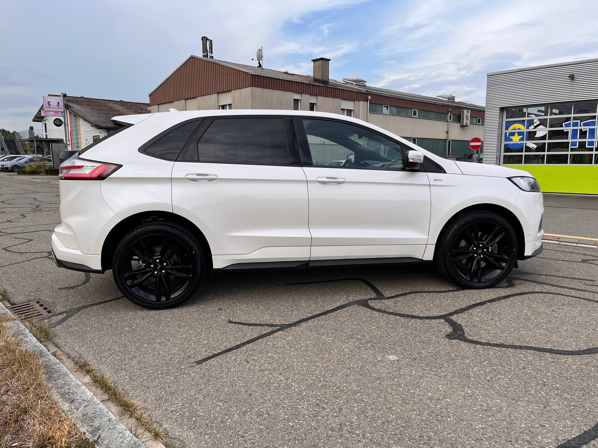 FORD Edge 2.0 EcoBlue ST-Line 4WD Automatic * WEISS METALLIC - STANDHEIZUNG - PANORAMADACH - ST-LINE *-image-6