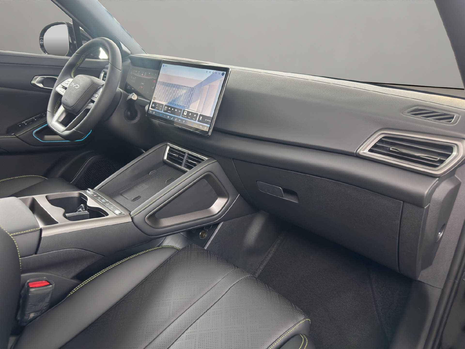 BYD Atto 2 DM-i Boost 212 PS-image-11