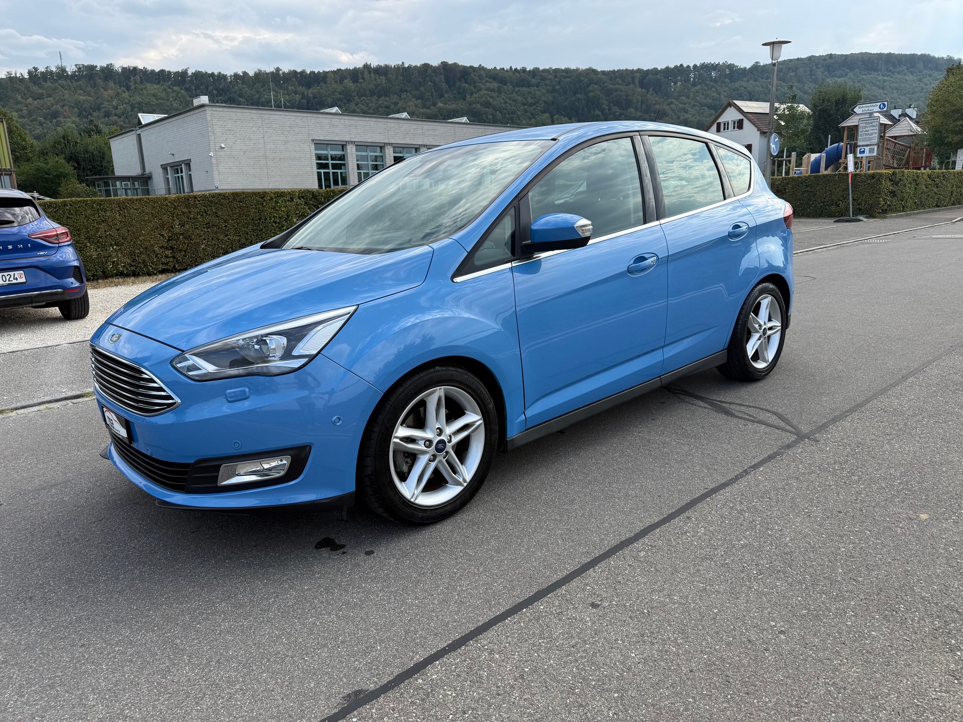 FORD C-Max 1.5 SCTi Titanium X Automat-image-2