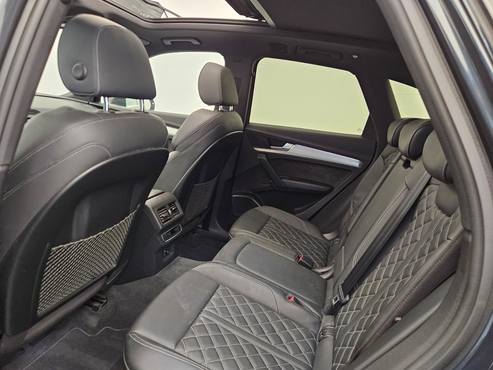 AUDI Q5 55 TFSI e quattro-image-9