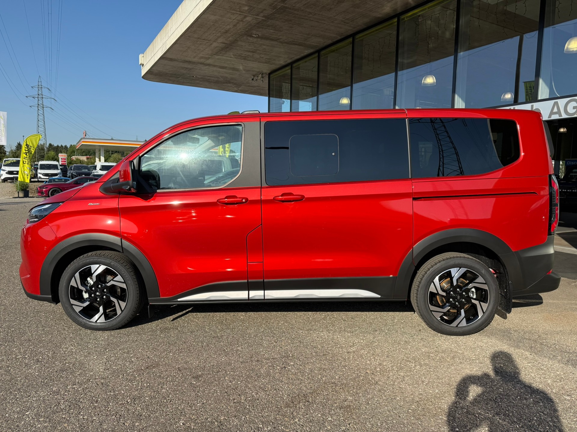 FORD Tourneo Bus 340 L1H1 PHEV Active-showroom-element-3