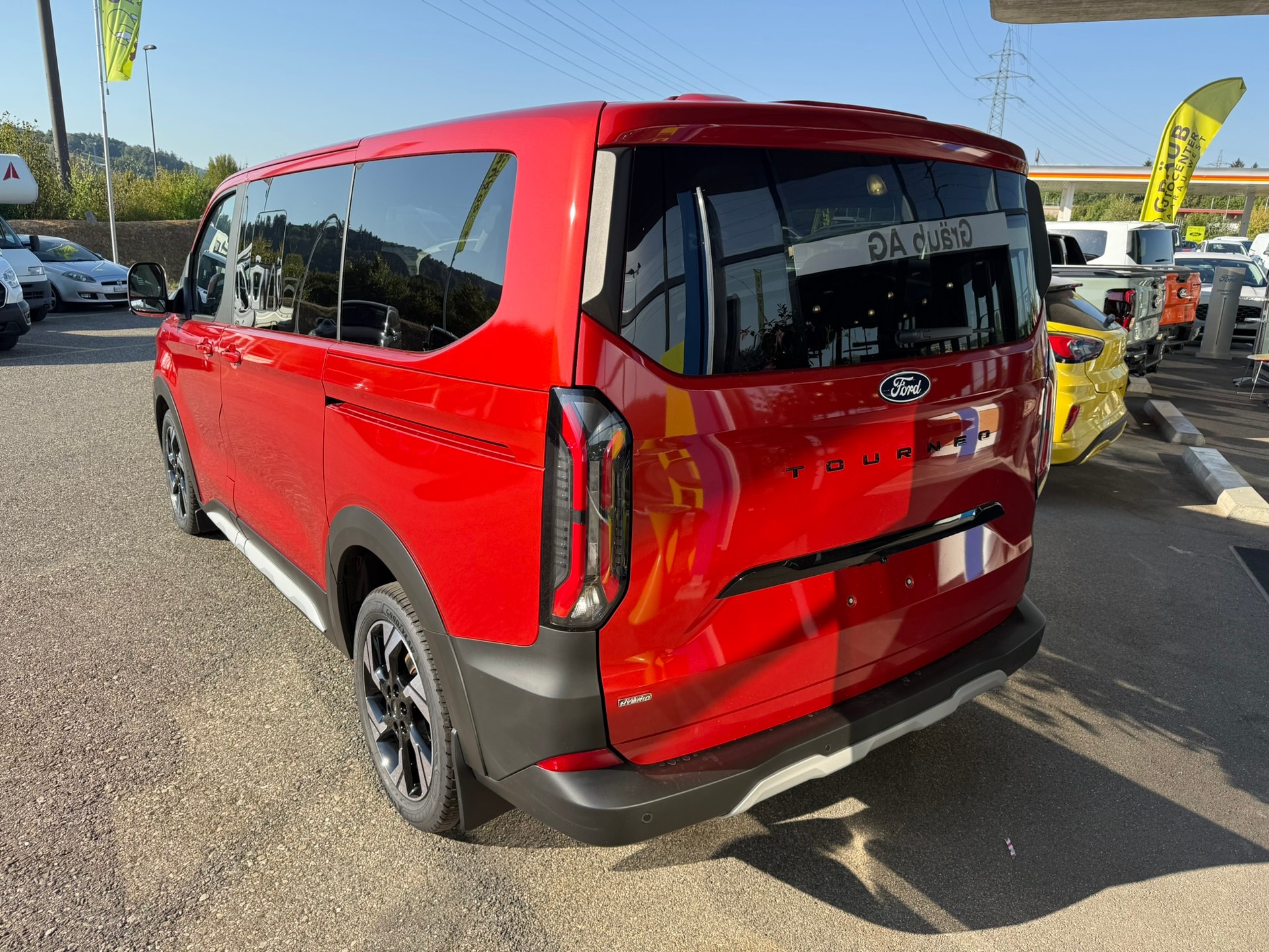 FORD Tourneo Bus 340 L1H1 PHEV Active-image-4