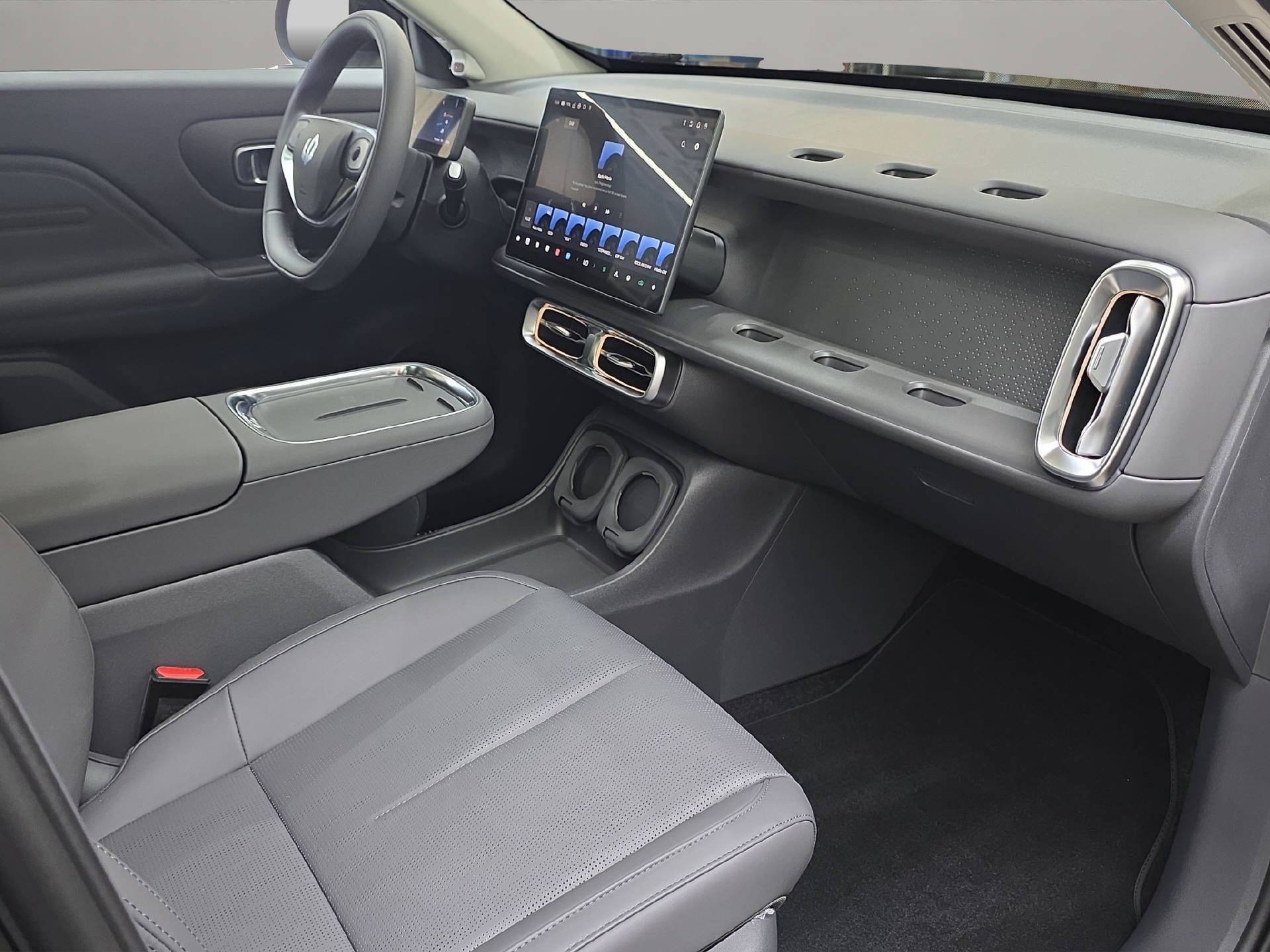 LEAPMOTOR B10 1.5 Hybrid EV-image-10