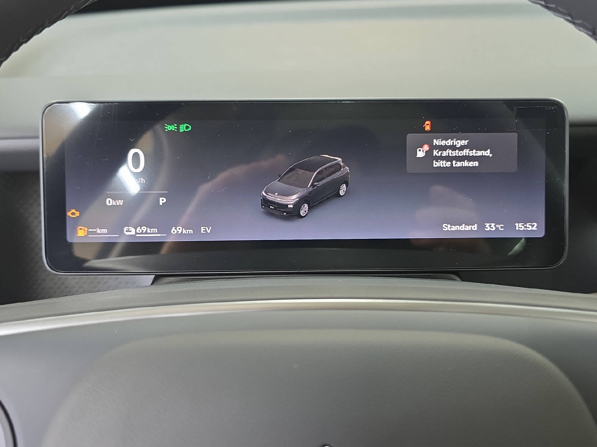 LEAPMOTOR B10 1.5 Hybrid EV-image-6