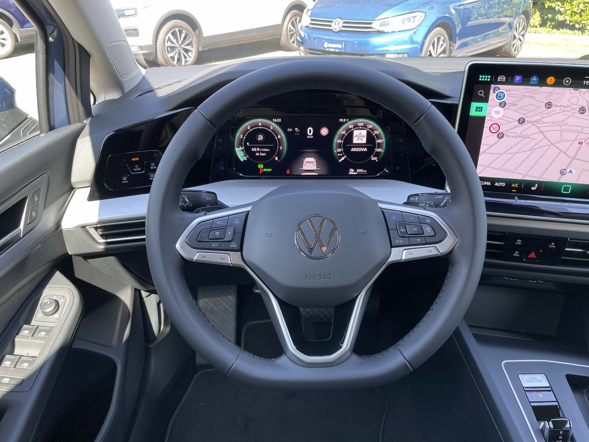 VW Golf VIII 1.5 eTSI UNITED DSG-image-10