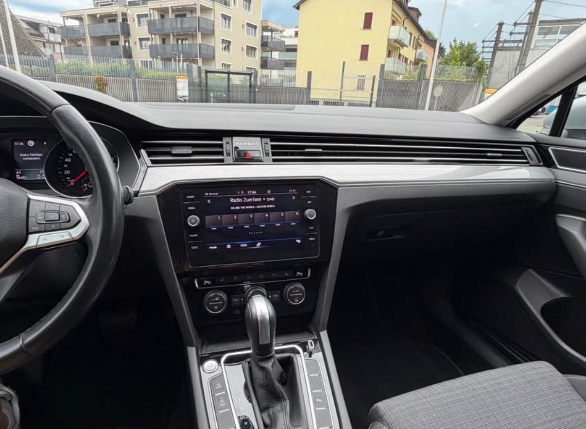 VW 2.0 TDI 150 Elegance DSG-image-2