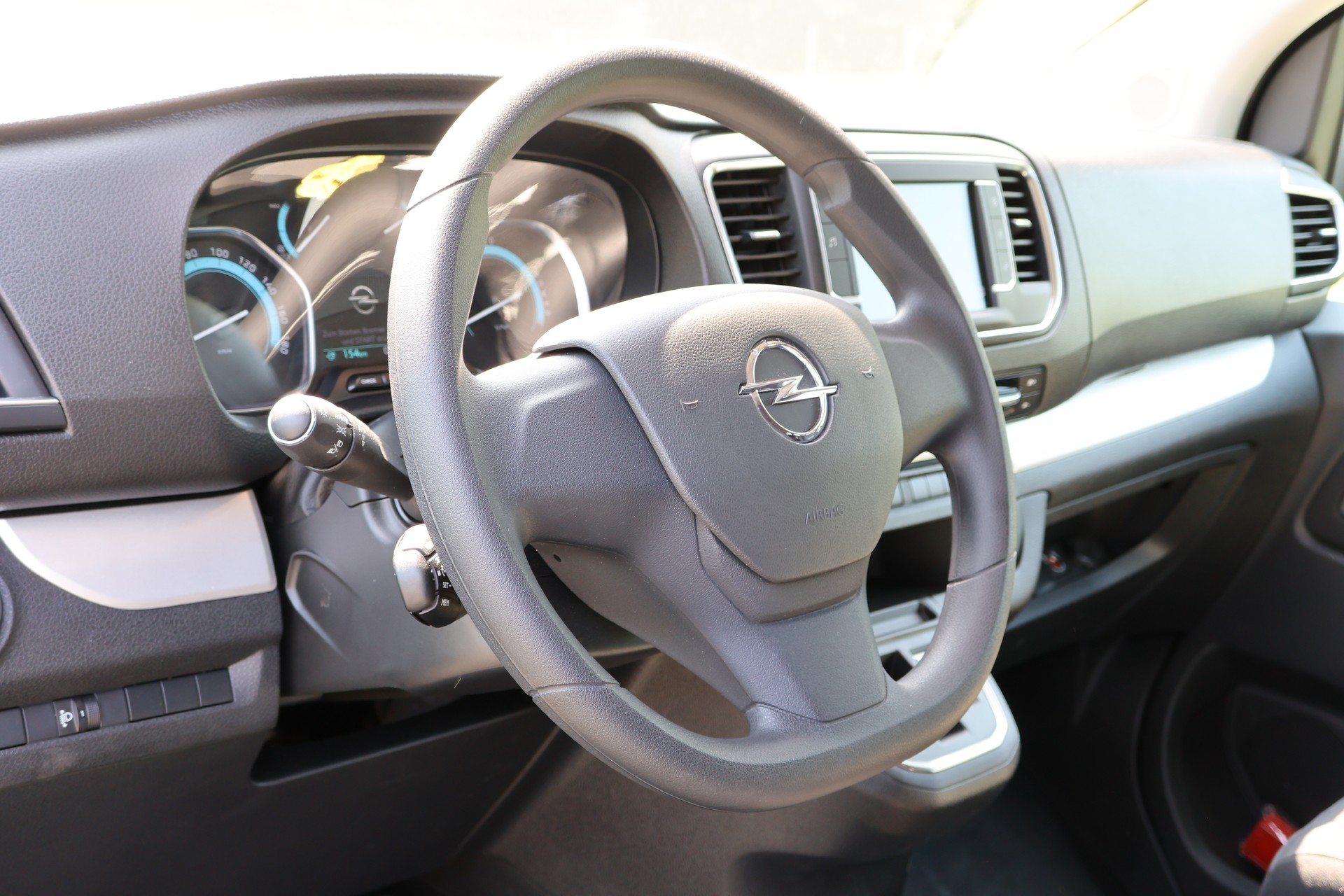OPEL Zafira-e Life 50kWh Business Edition M-image-4