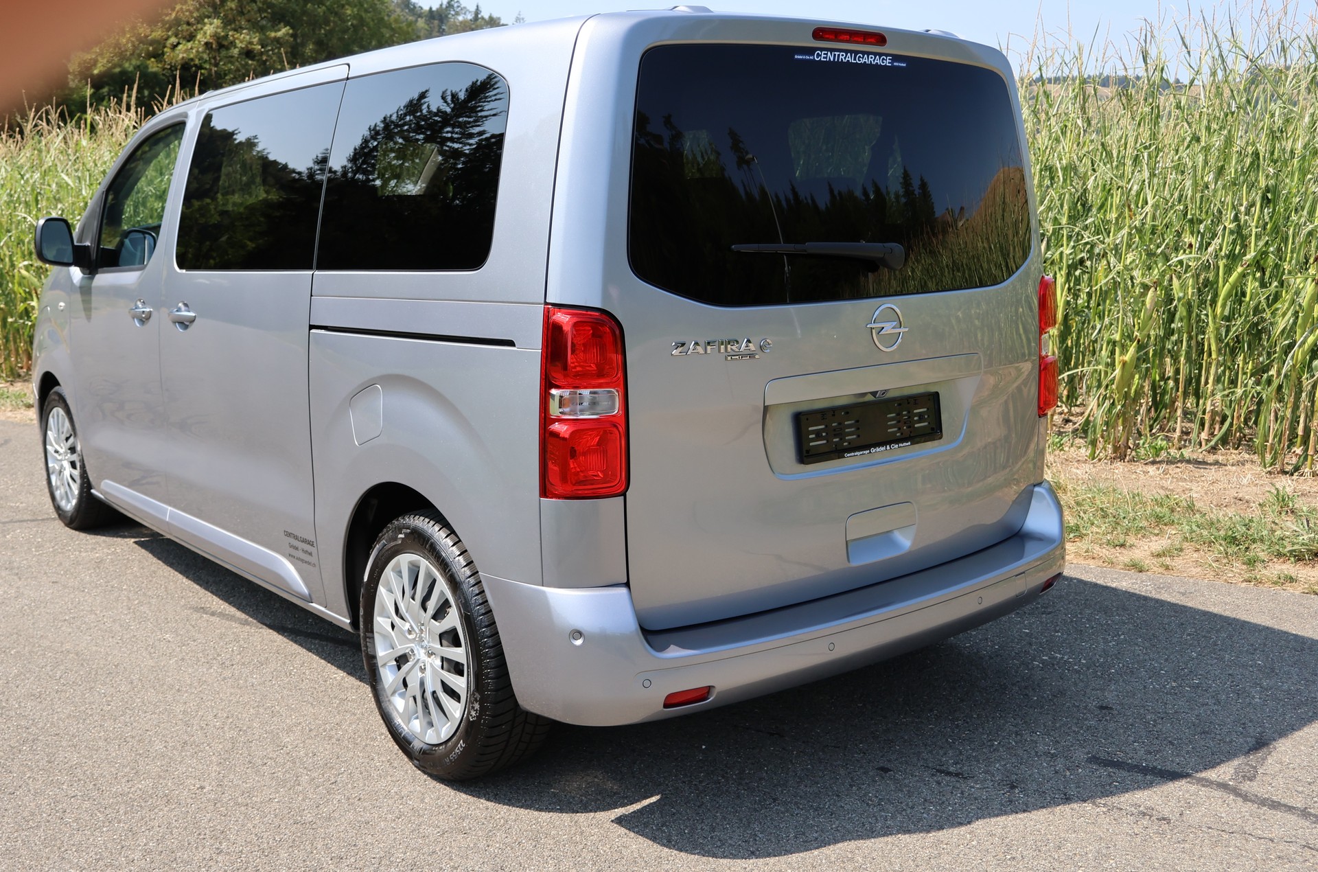 OPEL Zafira-e Life 50kWh Business Edition M-image-2