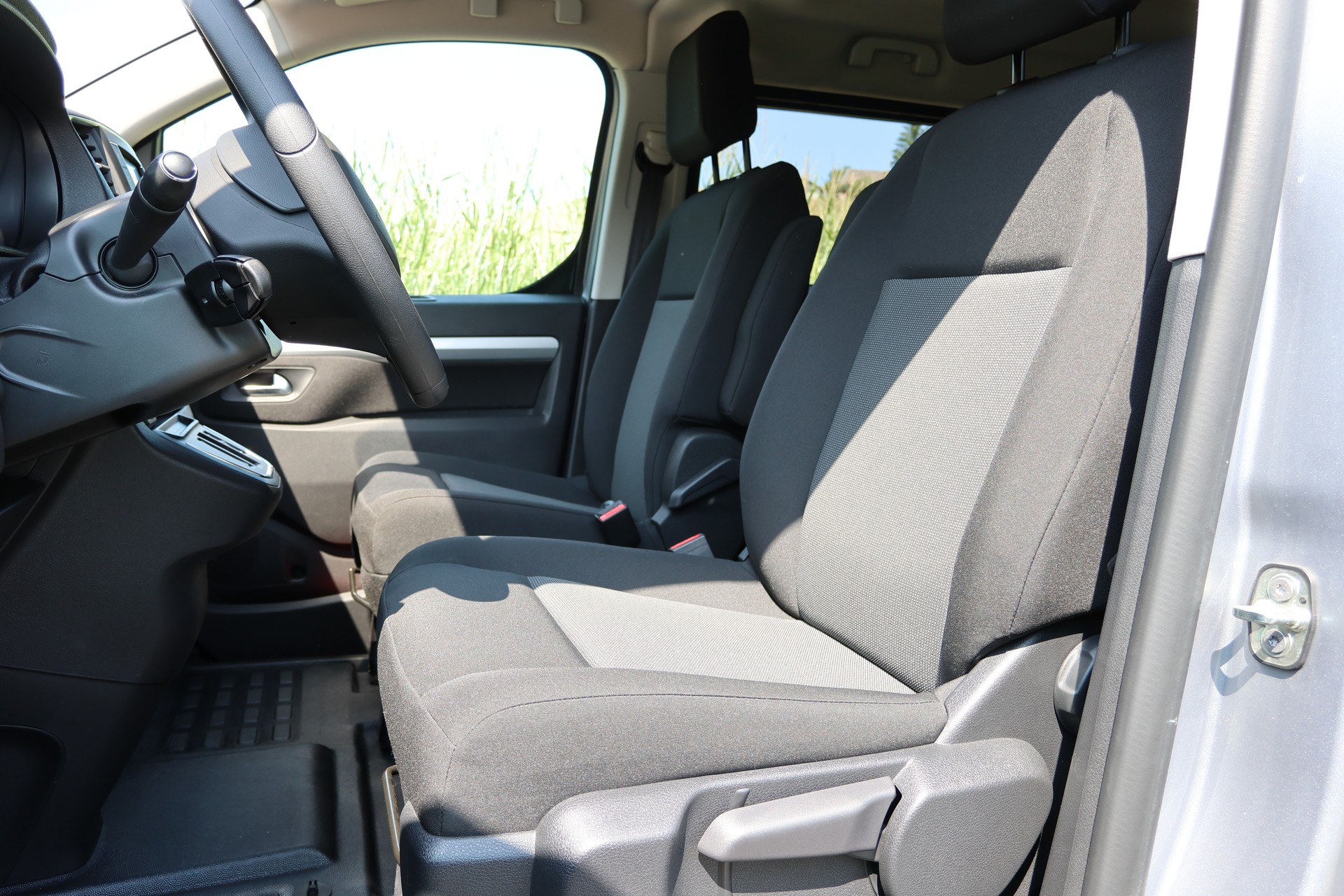 OPEL Zafira-e Life 50kWh Business Edition M-image-6