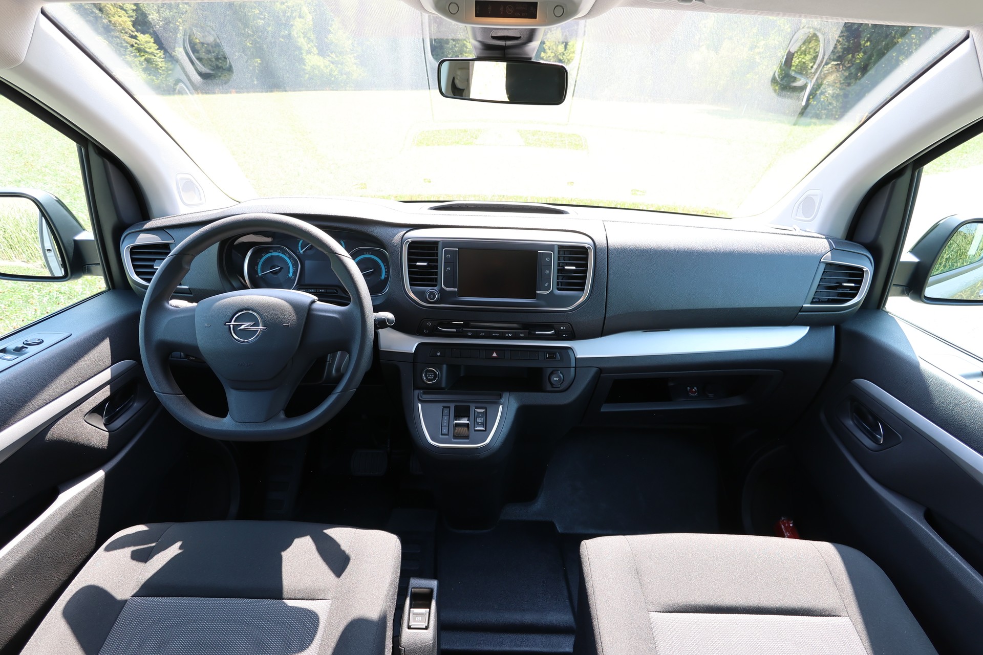 OPEL Zafira-e Life 50kWh Business Edition M-image-3