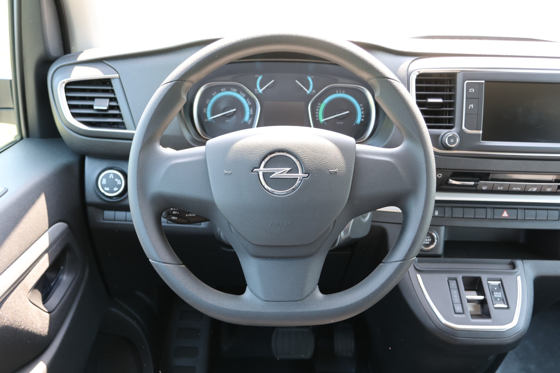 OPEL Zafira-e Life 50kWh Business Edition M-image-5
