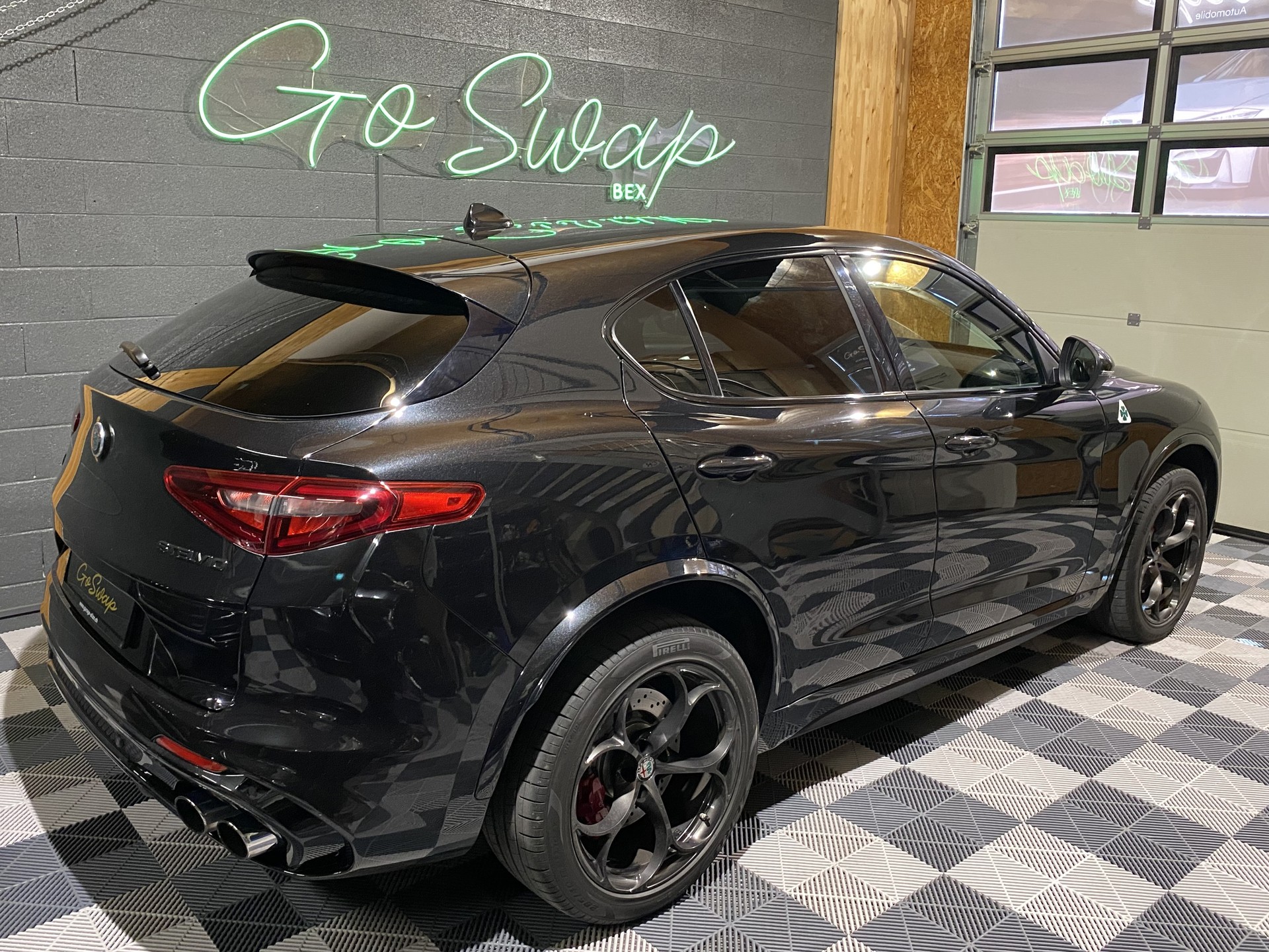 ALFA ROMEO Stelvio 2.9 V6 Quadrifoglio Q4 Automatic-showroom-element-3