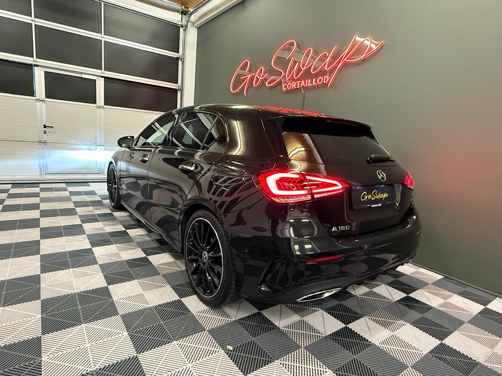 MERCEDES-BENZ A 180 Night Star AMG Line 7G-DCT-image-3