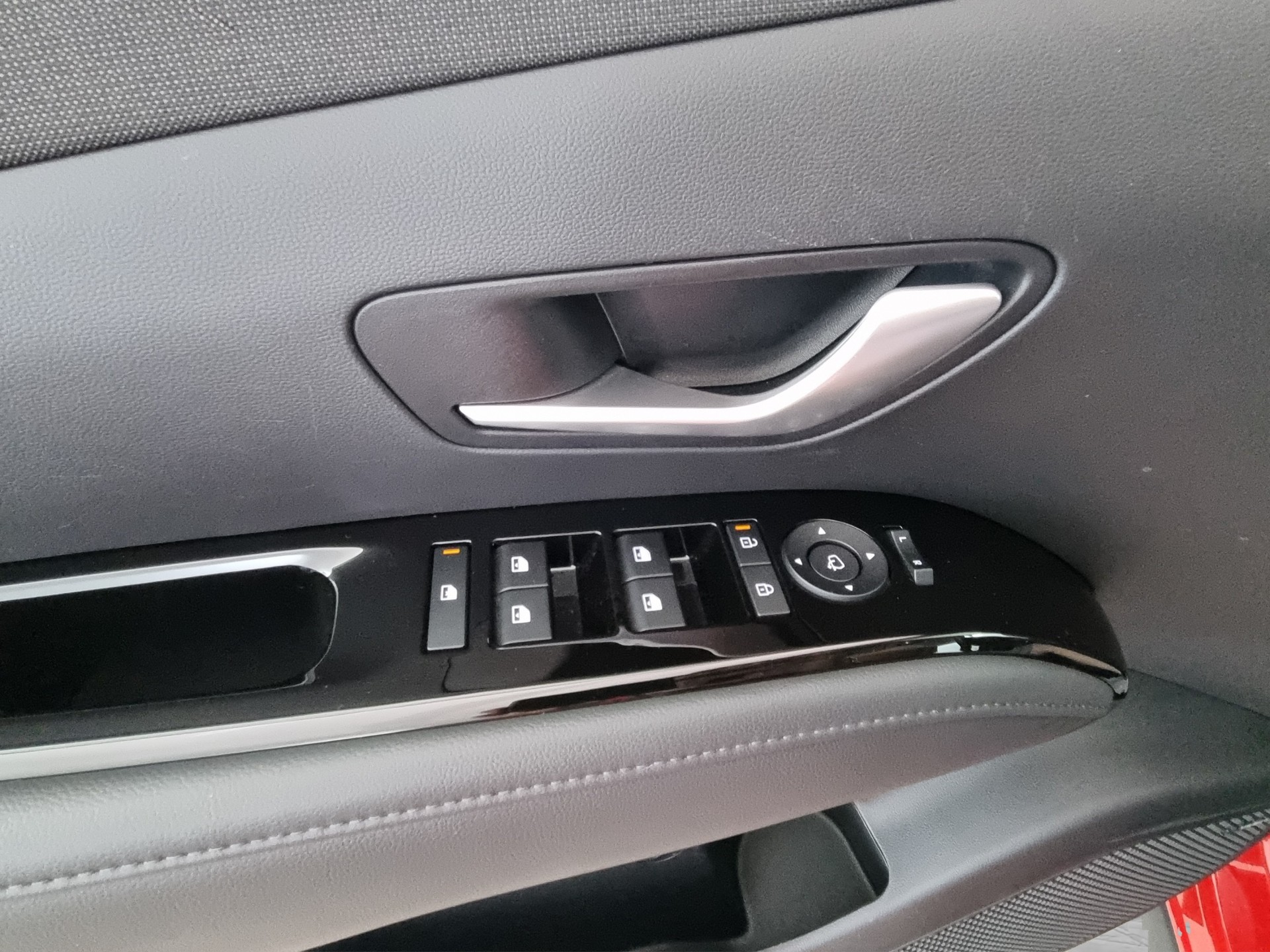 HYUNDAI Tucson 1.6 T-GDi HEV Origo 4WD-image-11