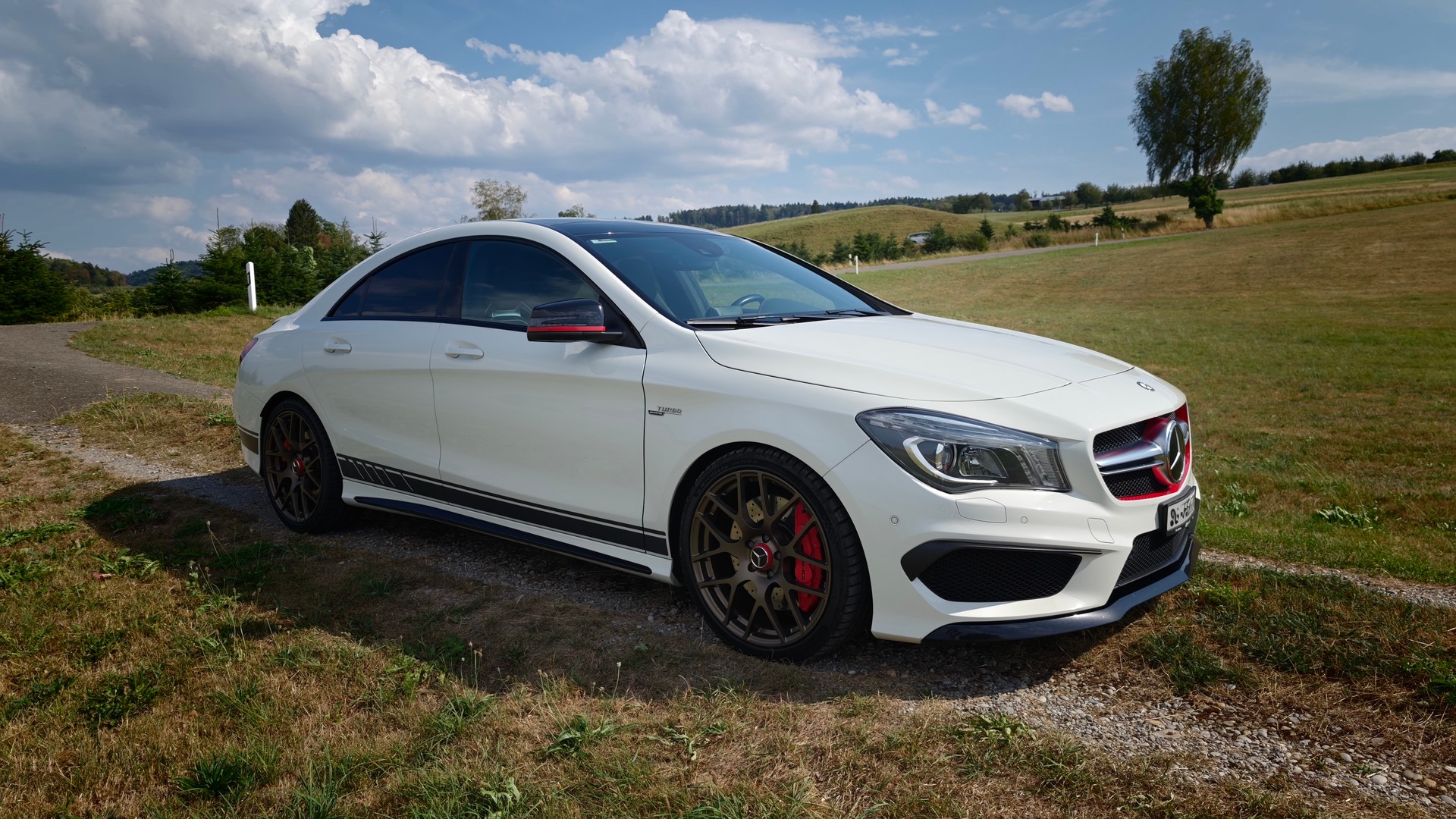 MERCEDES-BENZ CLA 45 AMG *EDITION 1*-image-1