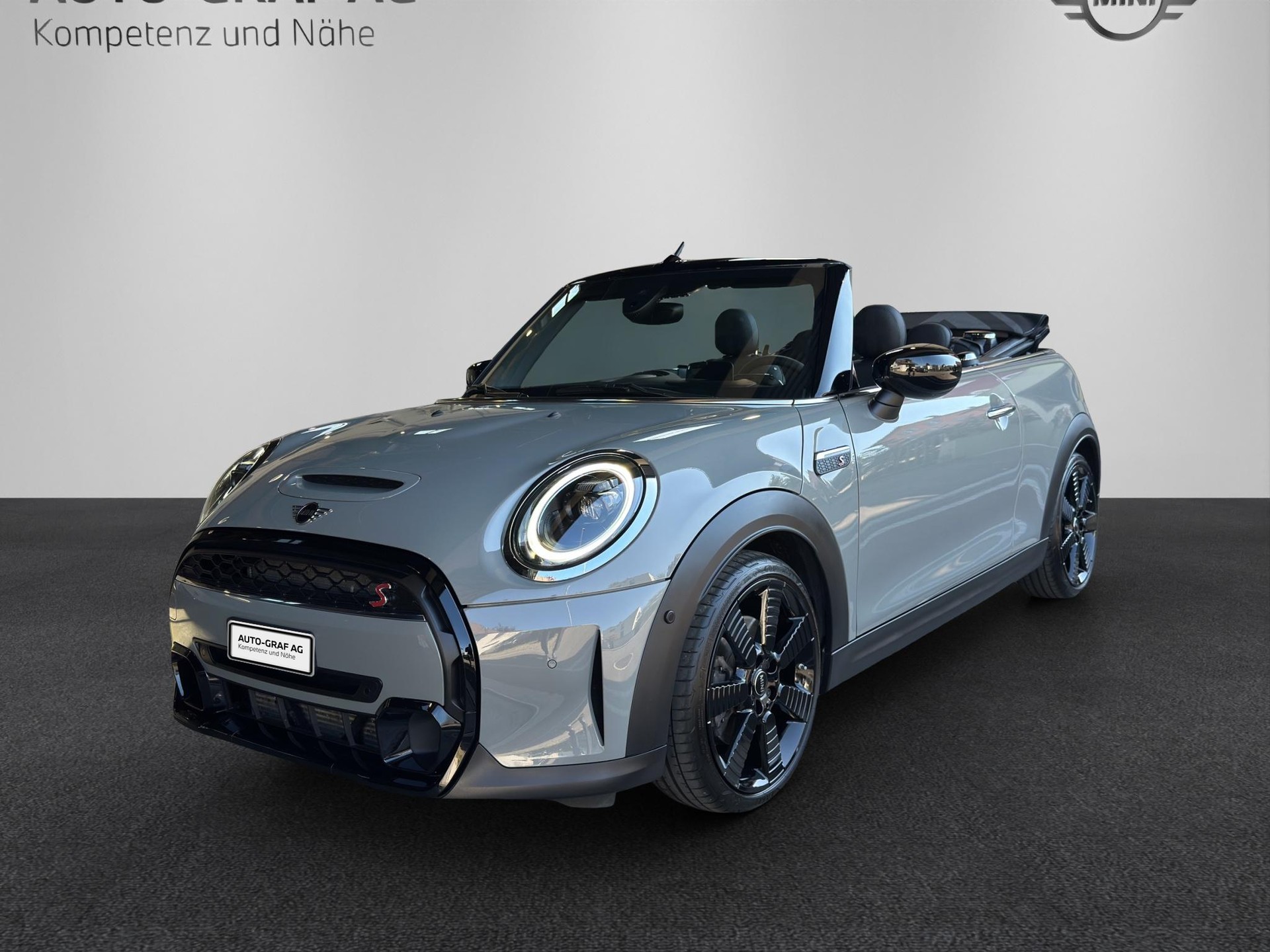 MINI Cabrio F57 2.0i Cooper S SDKG-image-0