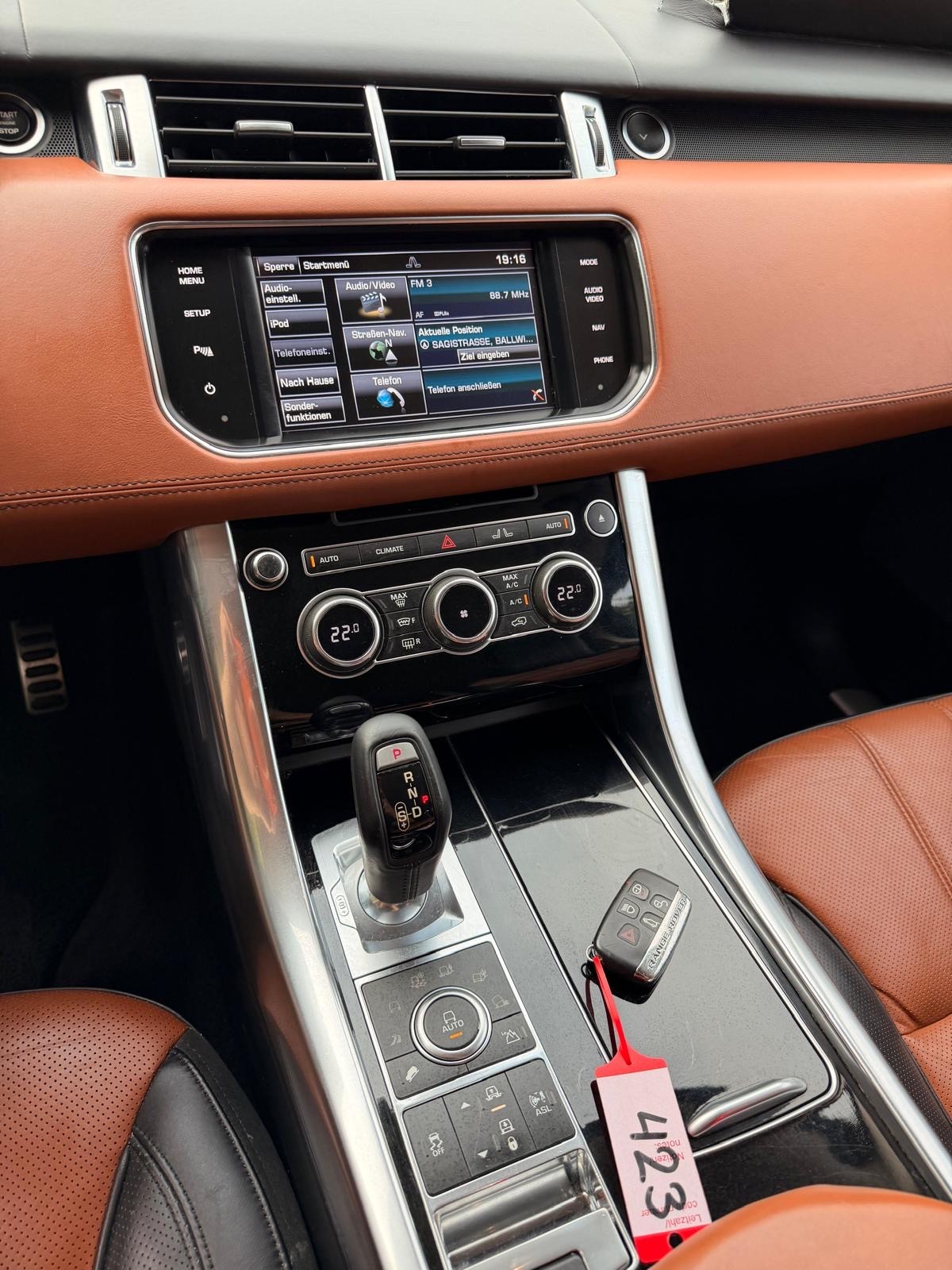 LAND ROVER Range Rover Sport 4.4 SDV8 Autobiography Dynamic A-image-14
