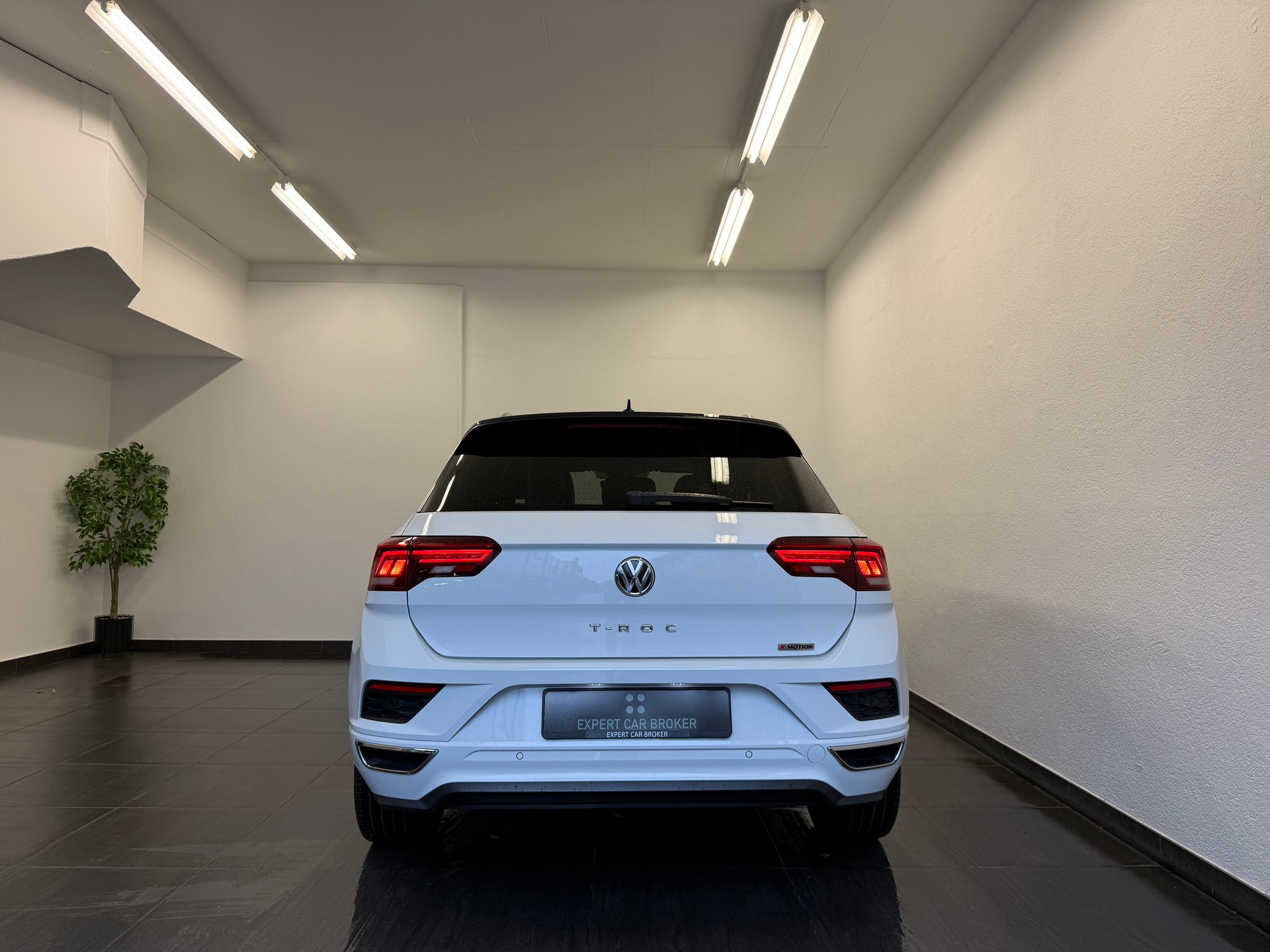 VW T-Roc 2.0 TSI Sport DSG 4Motion-image-10