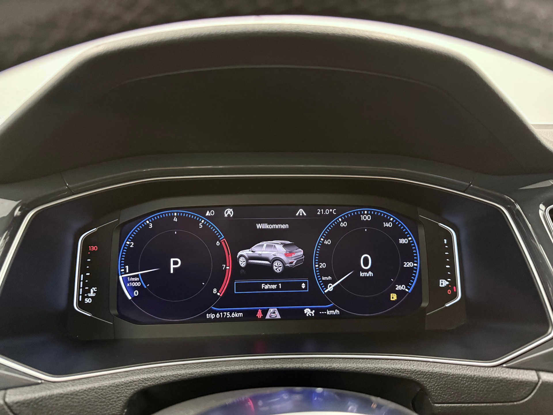 VW T-Roc 2.0 TSI Sport DSG 4Motion-image-26
