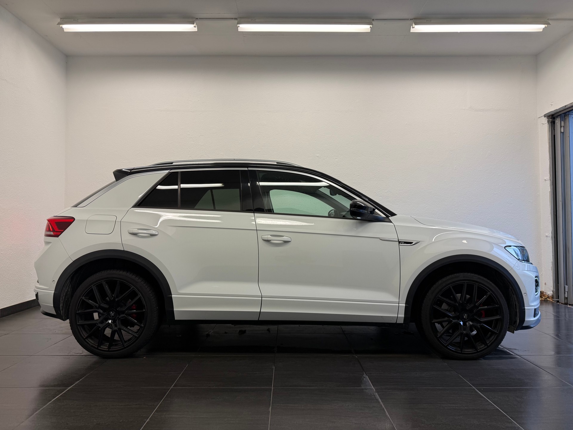VW T-Roc 2.0 TSI Sport DSG 4Motion-image-4