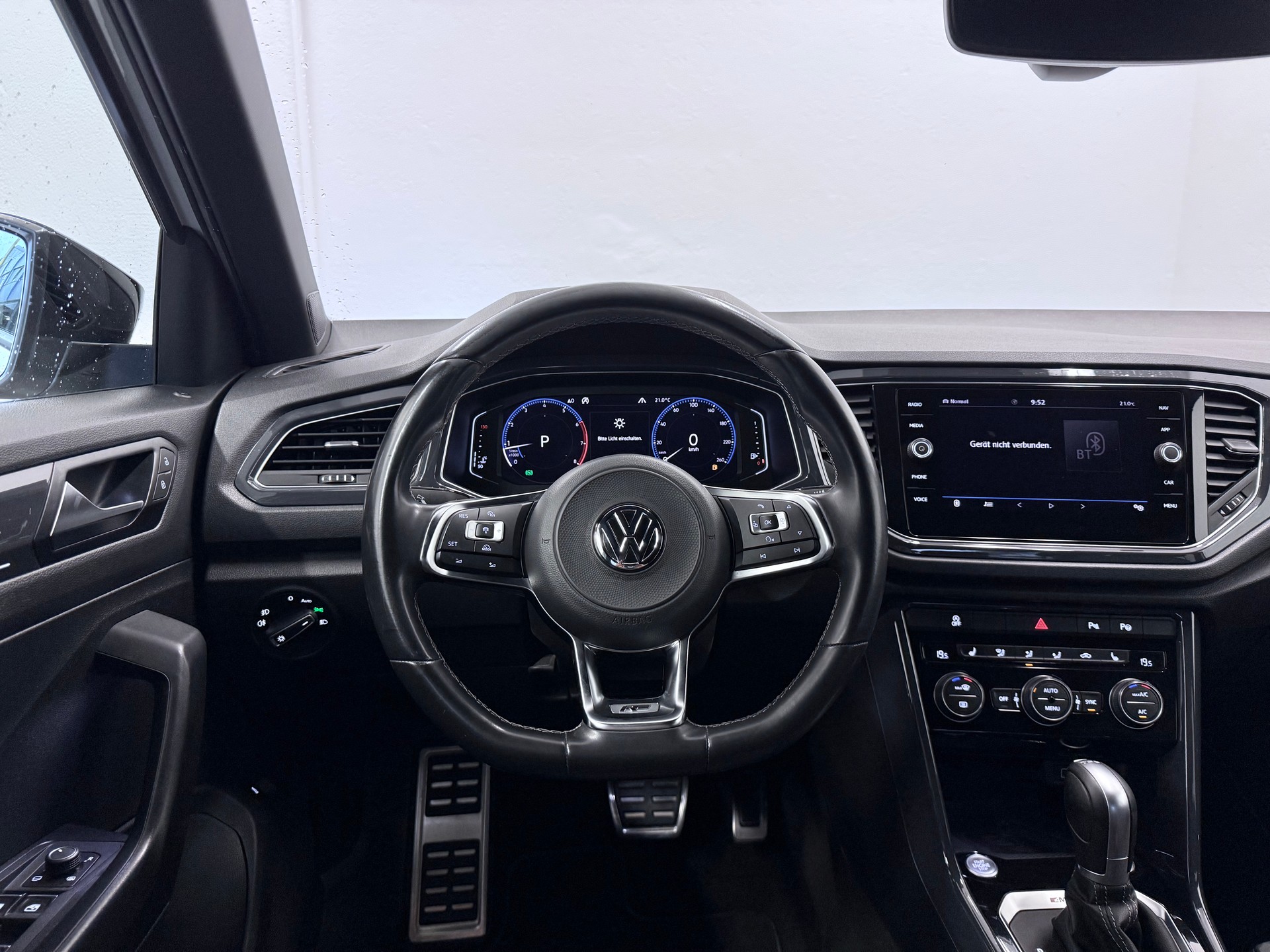 VW T-Roc 2.0 TSI Sport DSG 4Motion-image-15