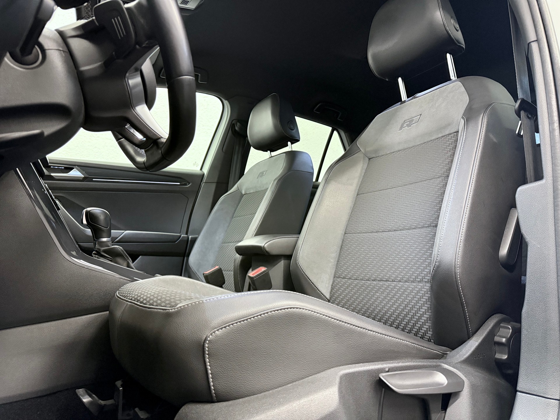 VW T-Roc 2.0 TSI Sport DSG 4Motion-image-19