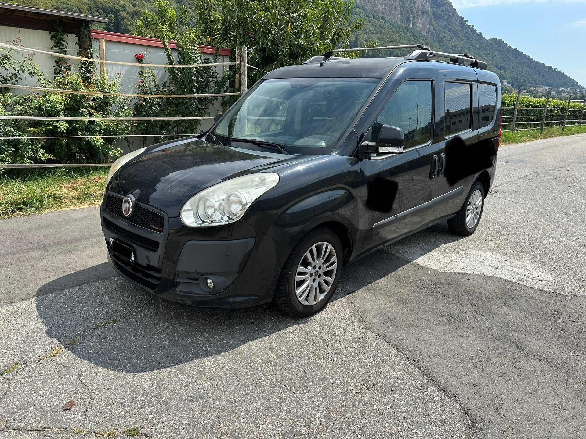 FIAT Doblò 1.6 JTD MyLife-image-0