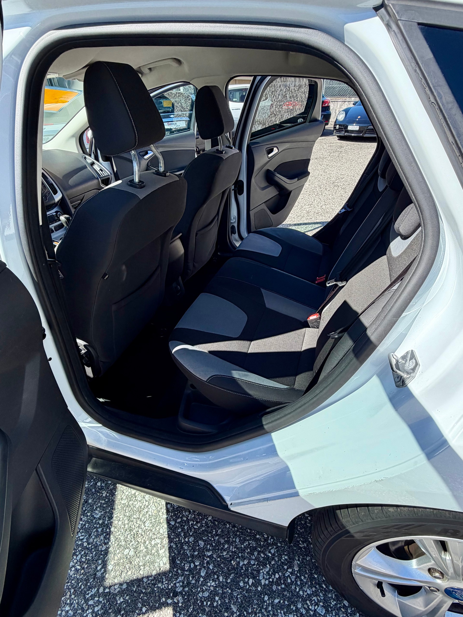 FORD Focus 1.6 SCTi Carving-image-10