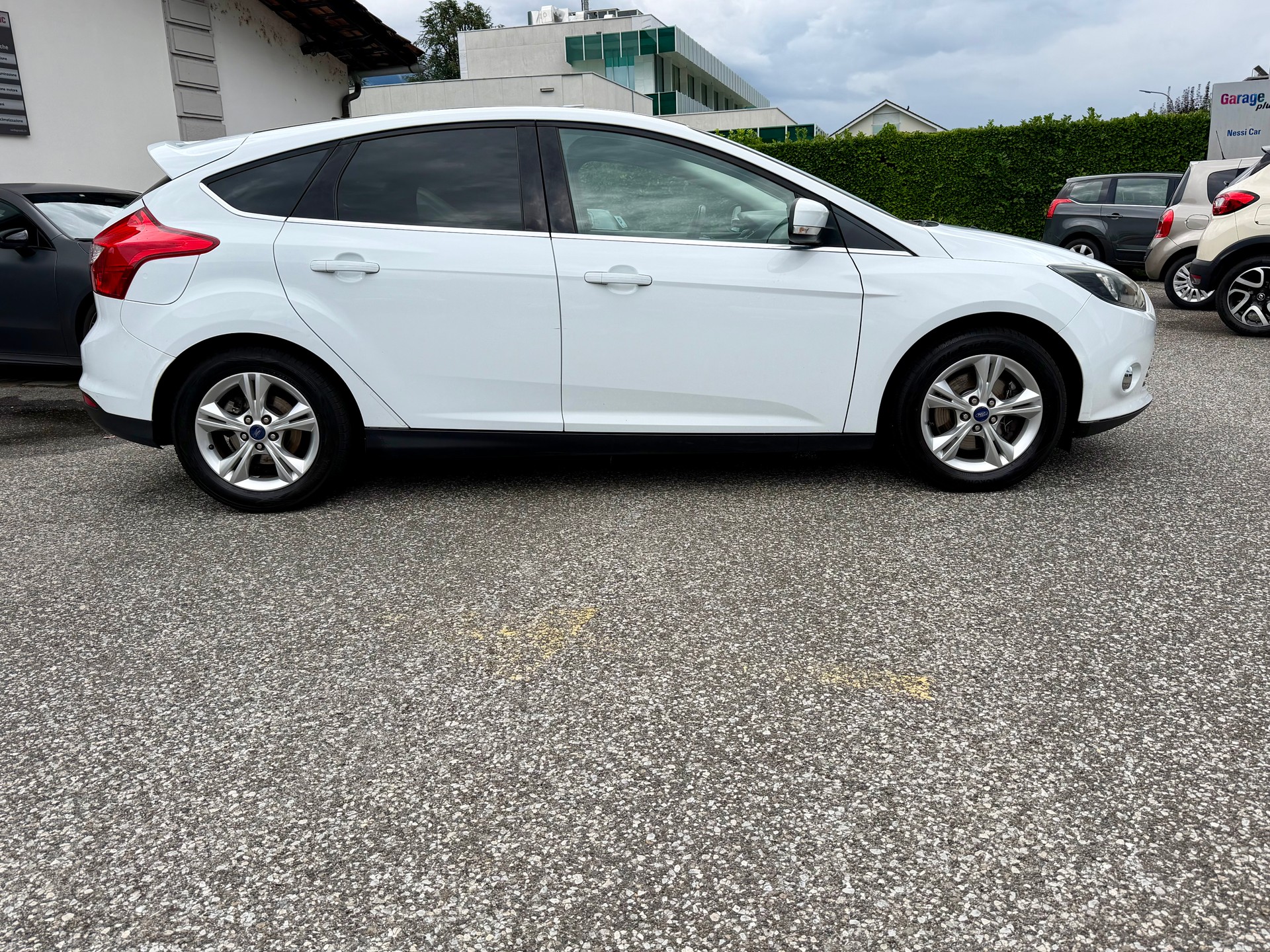 FORD Focus 1.6 SCTi Carving-image-2