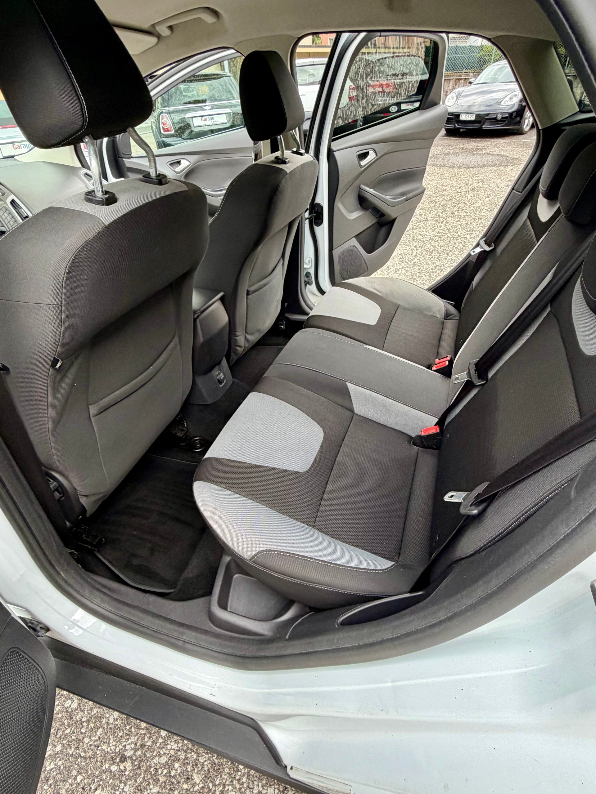 FORD Focus 1.6 SCTi Carving-image-8