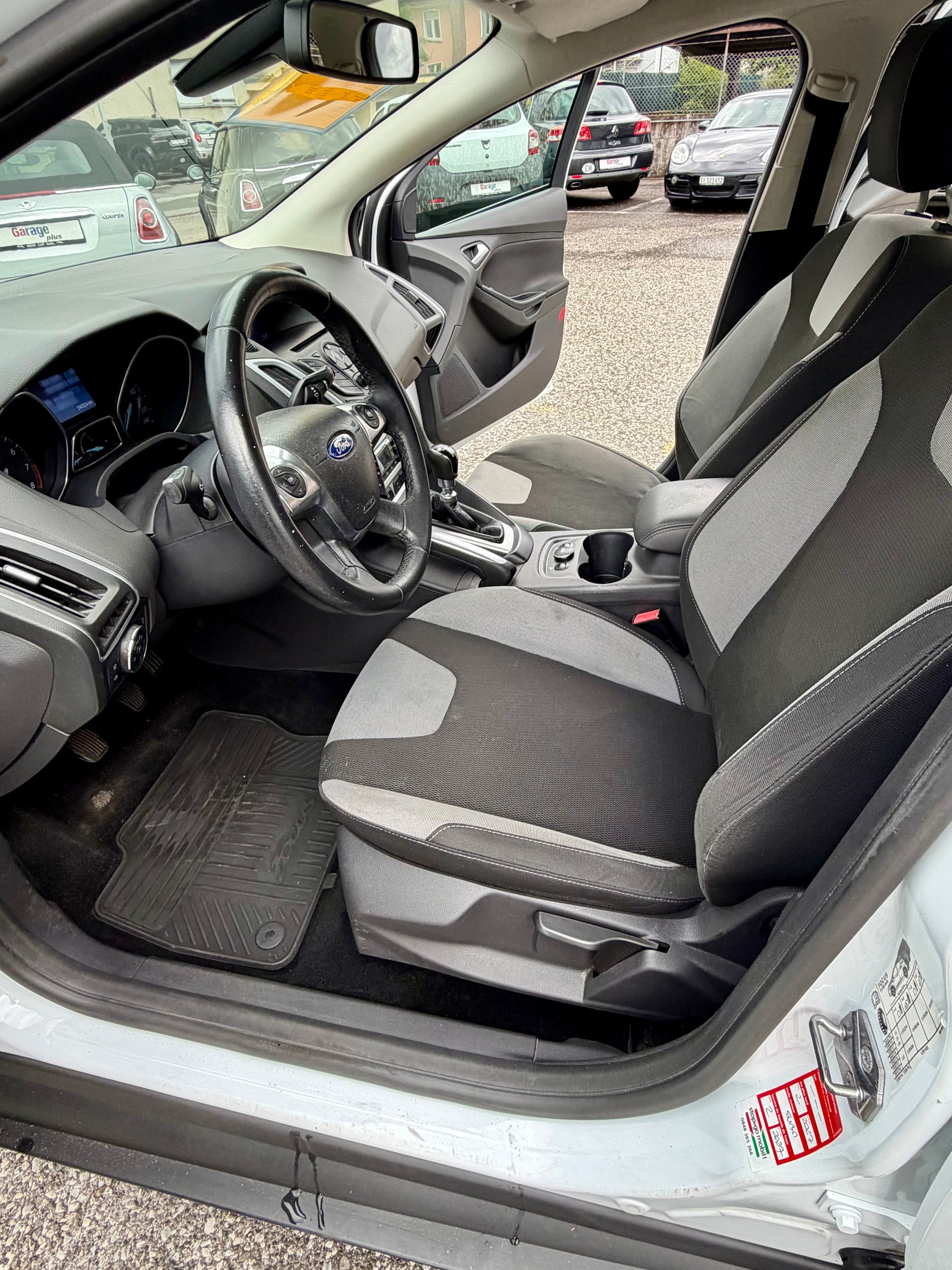 FORD Focus 1.6 SCTi Carving-image-9