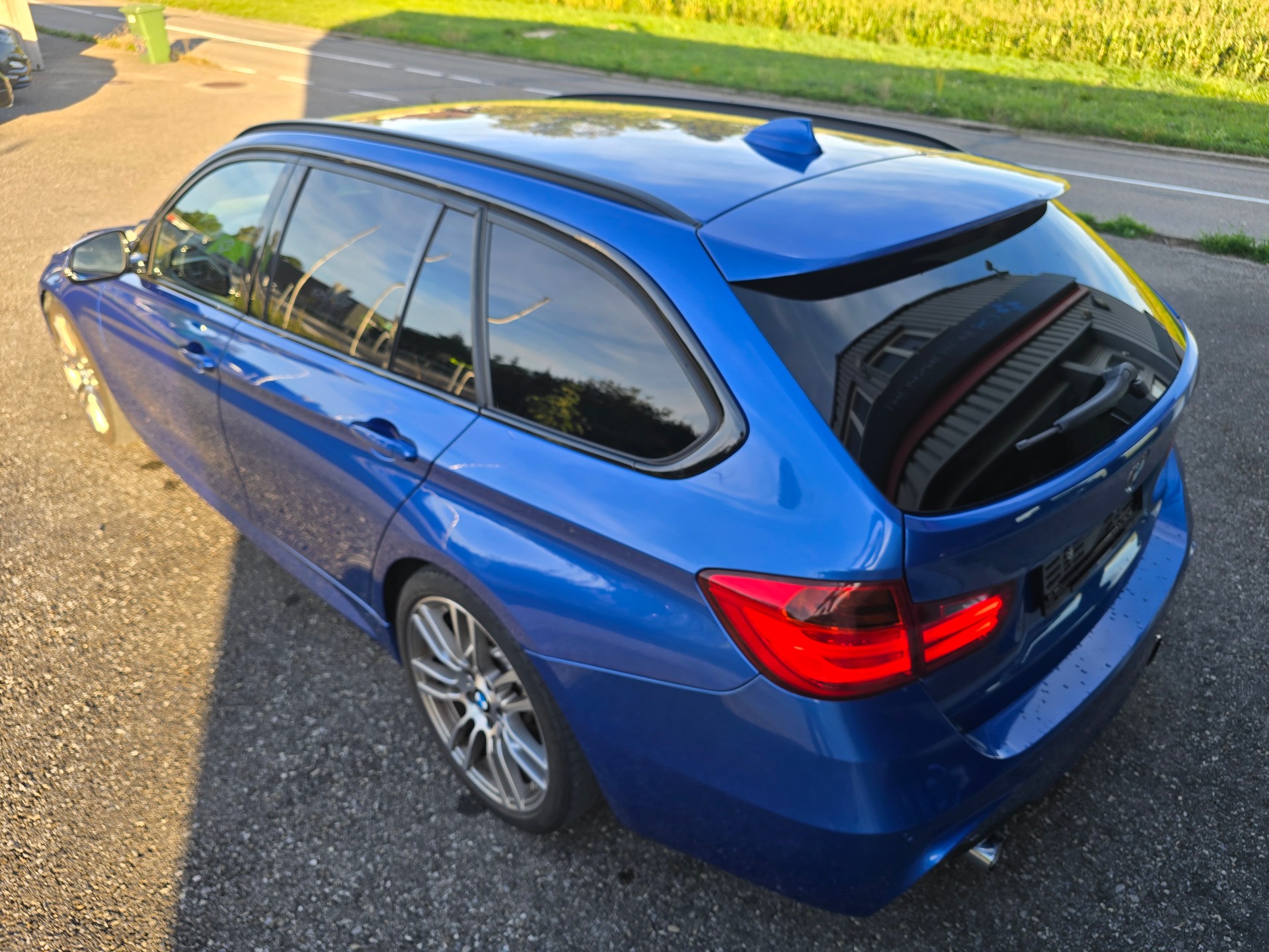 BMW 335i Touring M-PERFORMANCE-image-4