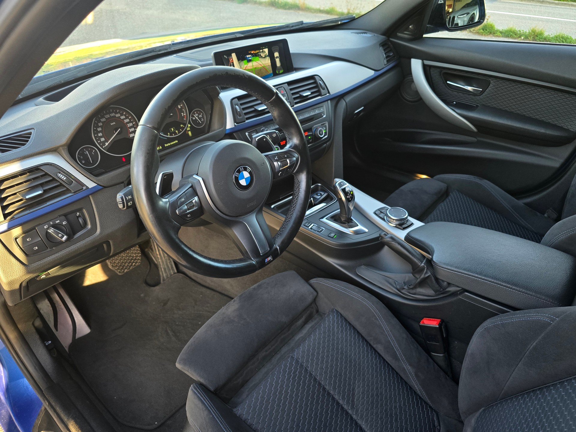 BMW 335i Touring M-PERFORMANCE-image-8