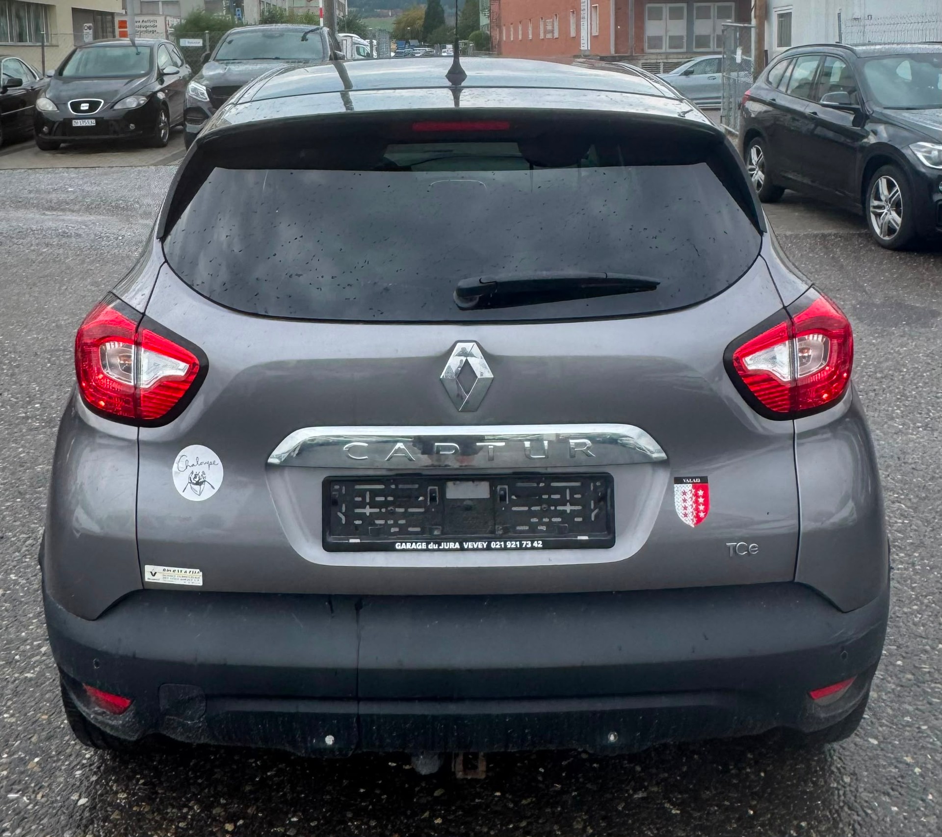 RENAULT Captur 0.9 12V Dynamique (Klimatronik * Sensoren * Radio USB * Navigation * BO5)-image-1
