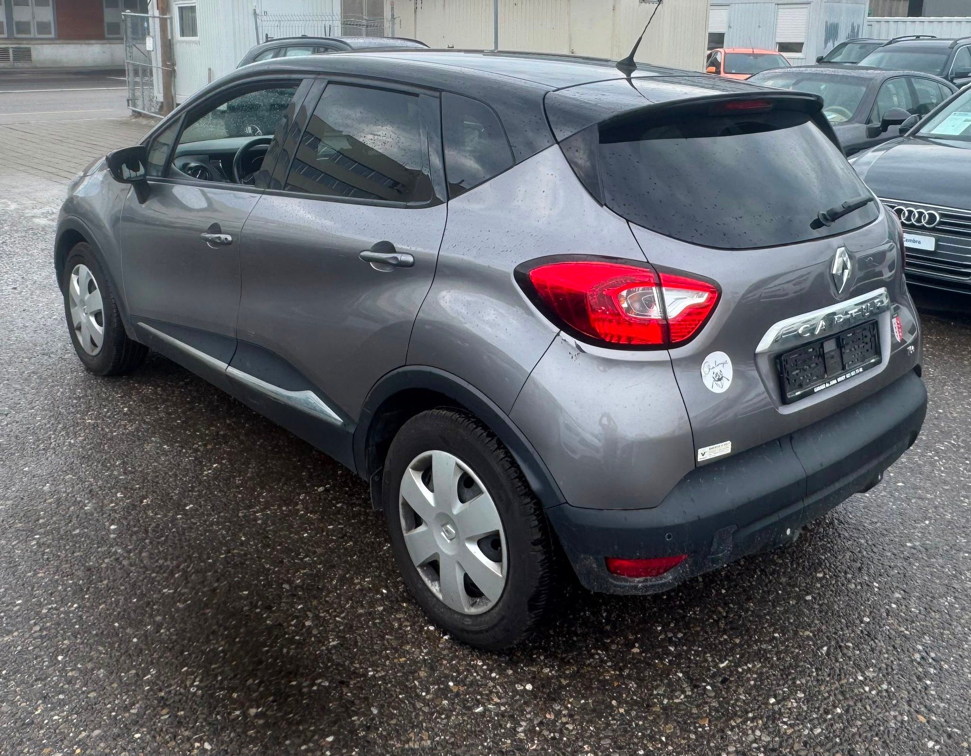 RENAULT Captur 0.9 12V Dynamique (Klimatronik * Sensoren * Radio USB * Navigation * BO5)-image-3