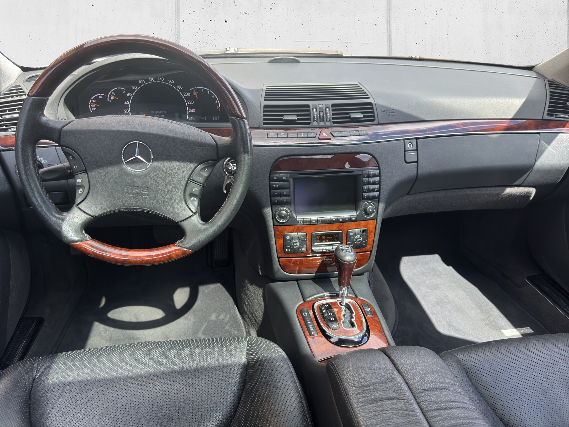 MERCEDES-BENZ S 500 4Matic-image-8