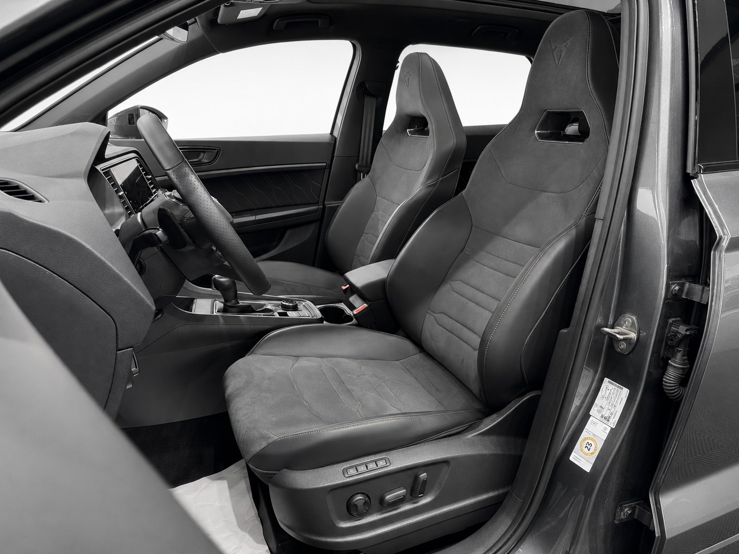 CUPRA Ateca 2.0TSI VZ 4Drive DSG * Panorama-Glasdach * Anhängerkupplung * Supersportlenkrad *-image-10