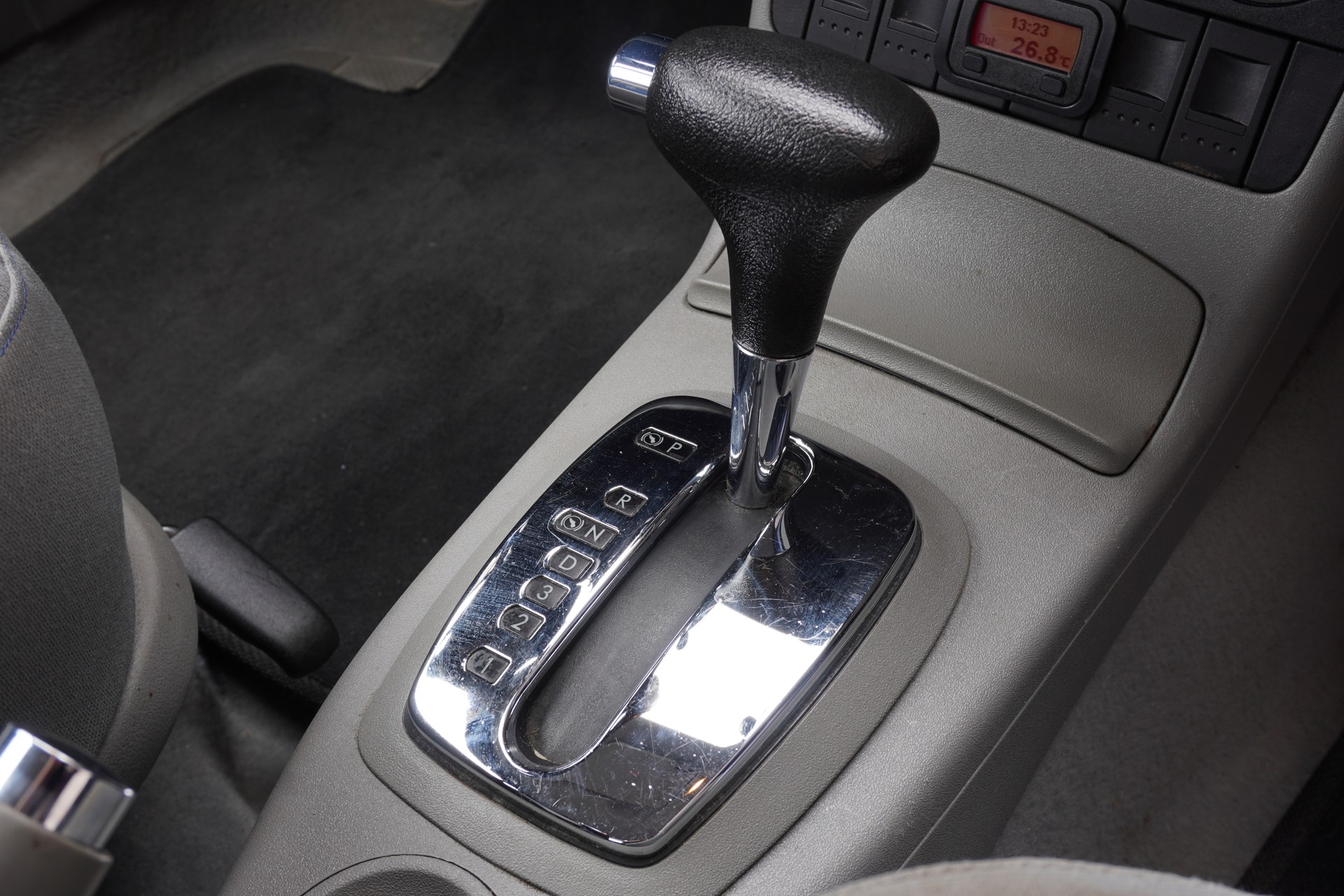VW Lupo 75 Trendline-image-12