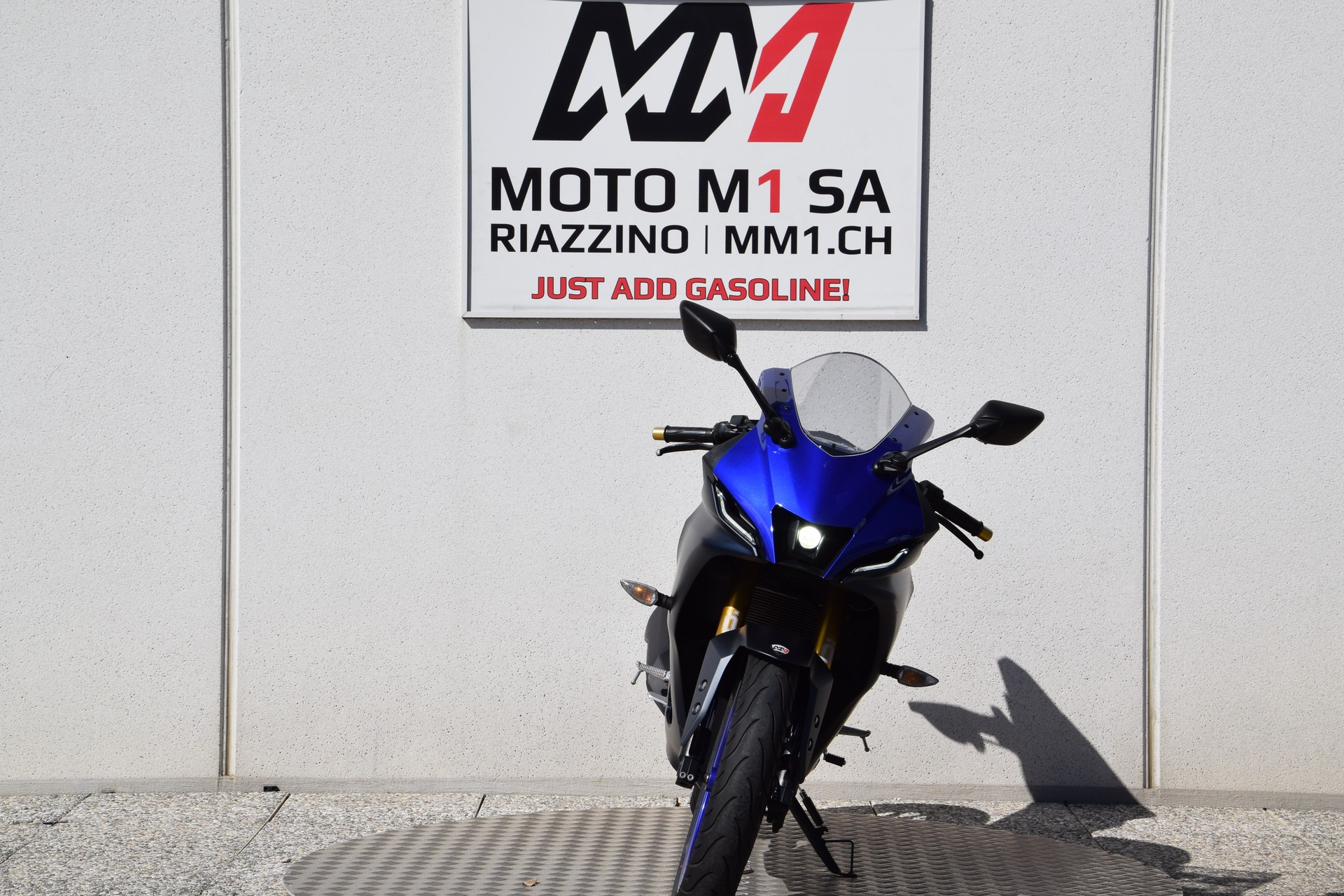 YAMAHA YZF-R 125 ABS-showroom-element-2
