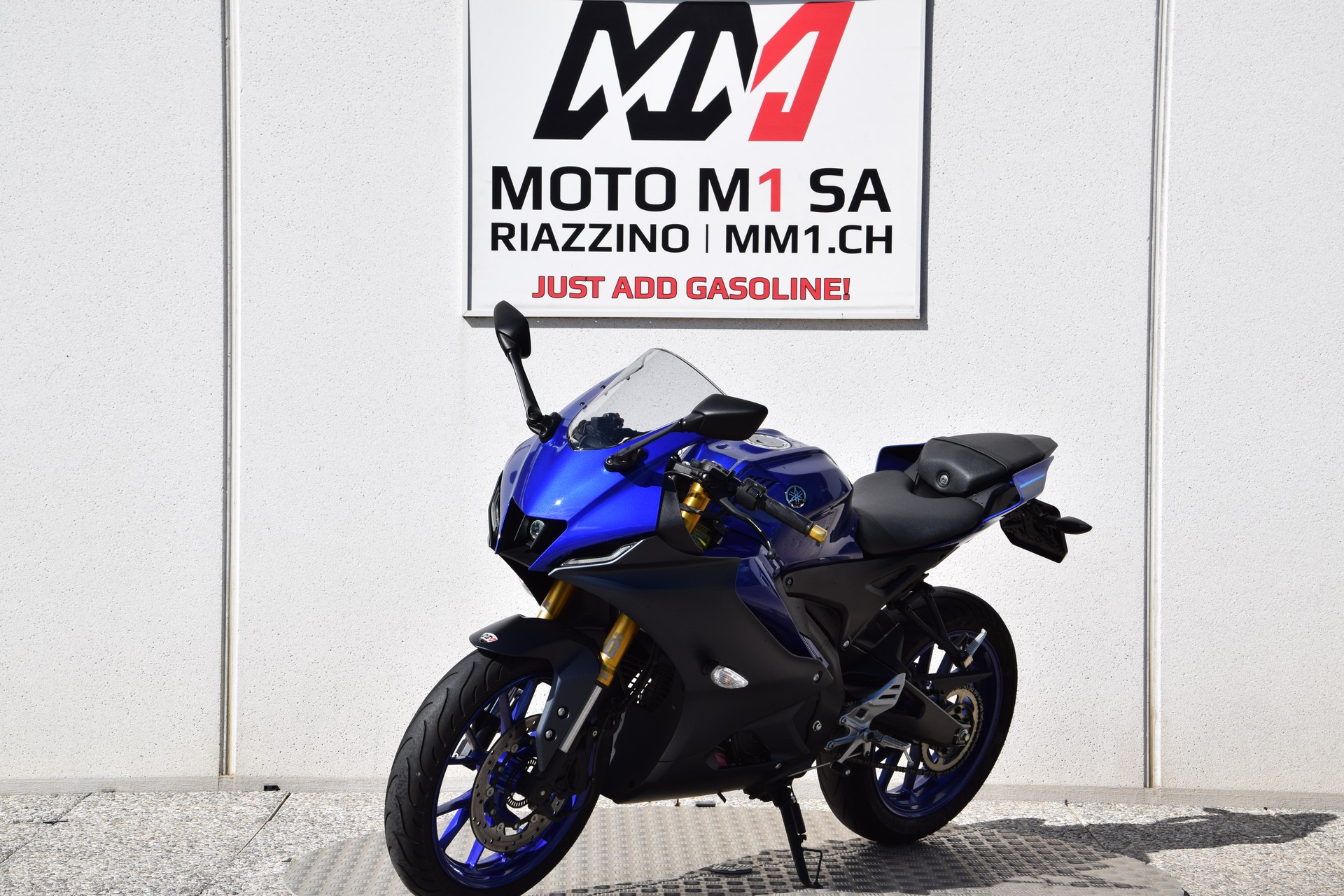 YAMAHA YZF-R 125 ABS-showroom-element-3
