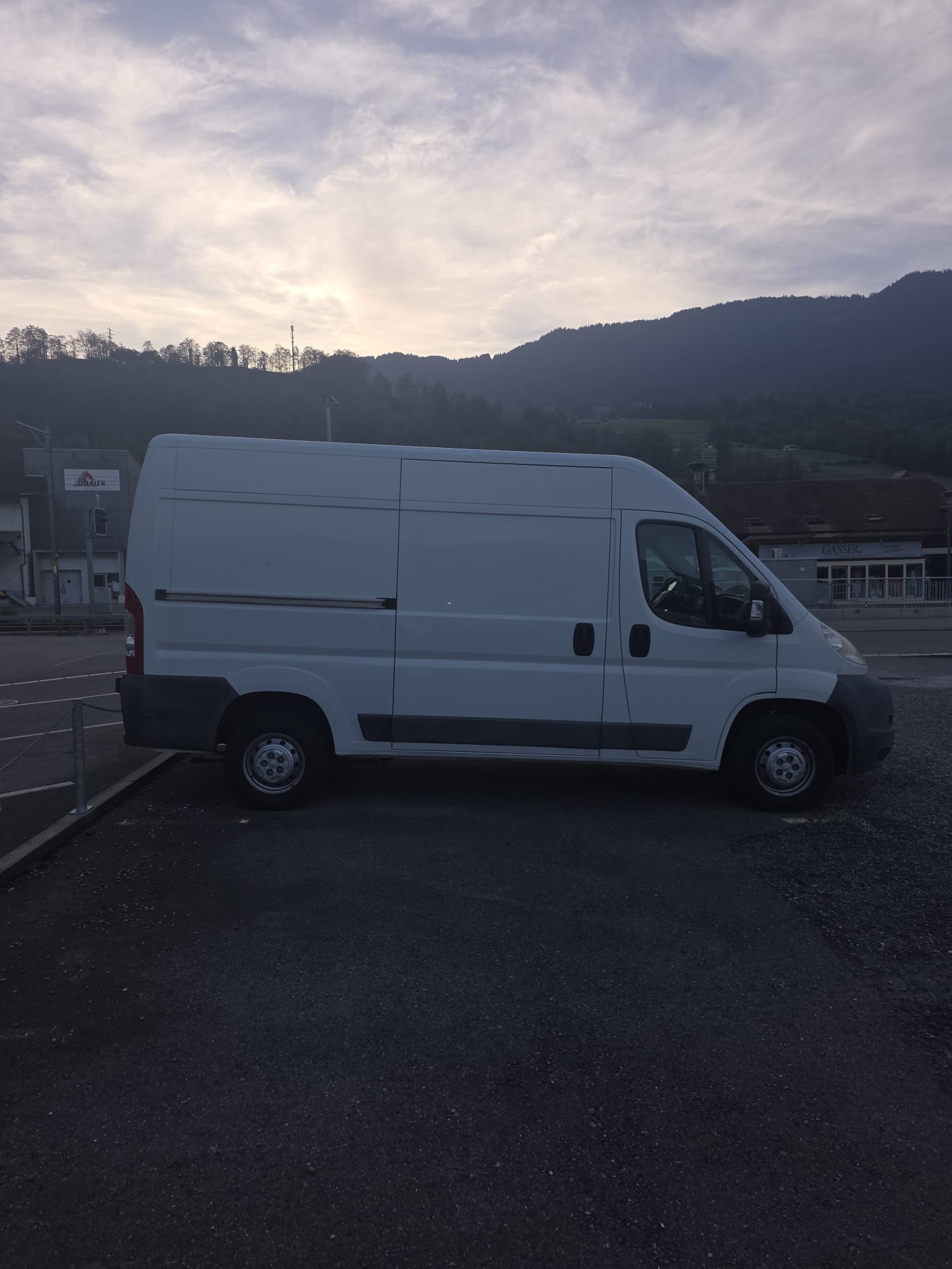 PEUGEOT Boxer 2.2 HDI 333 L2H2-image-2